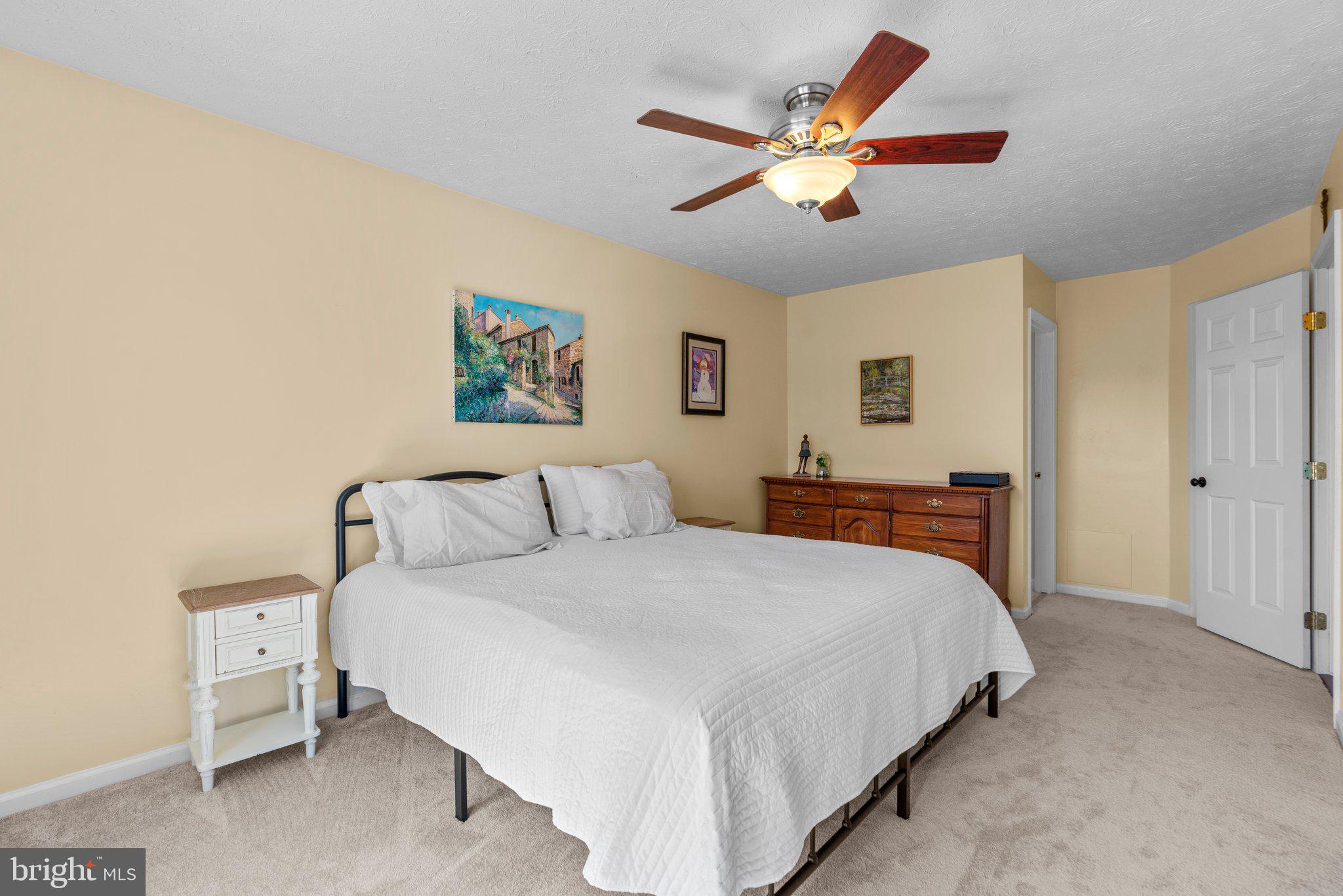 MONTGOMERY MEADOWS - Residential