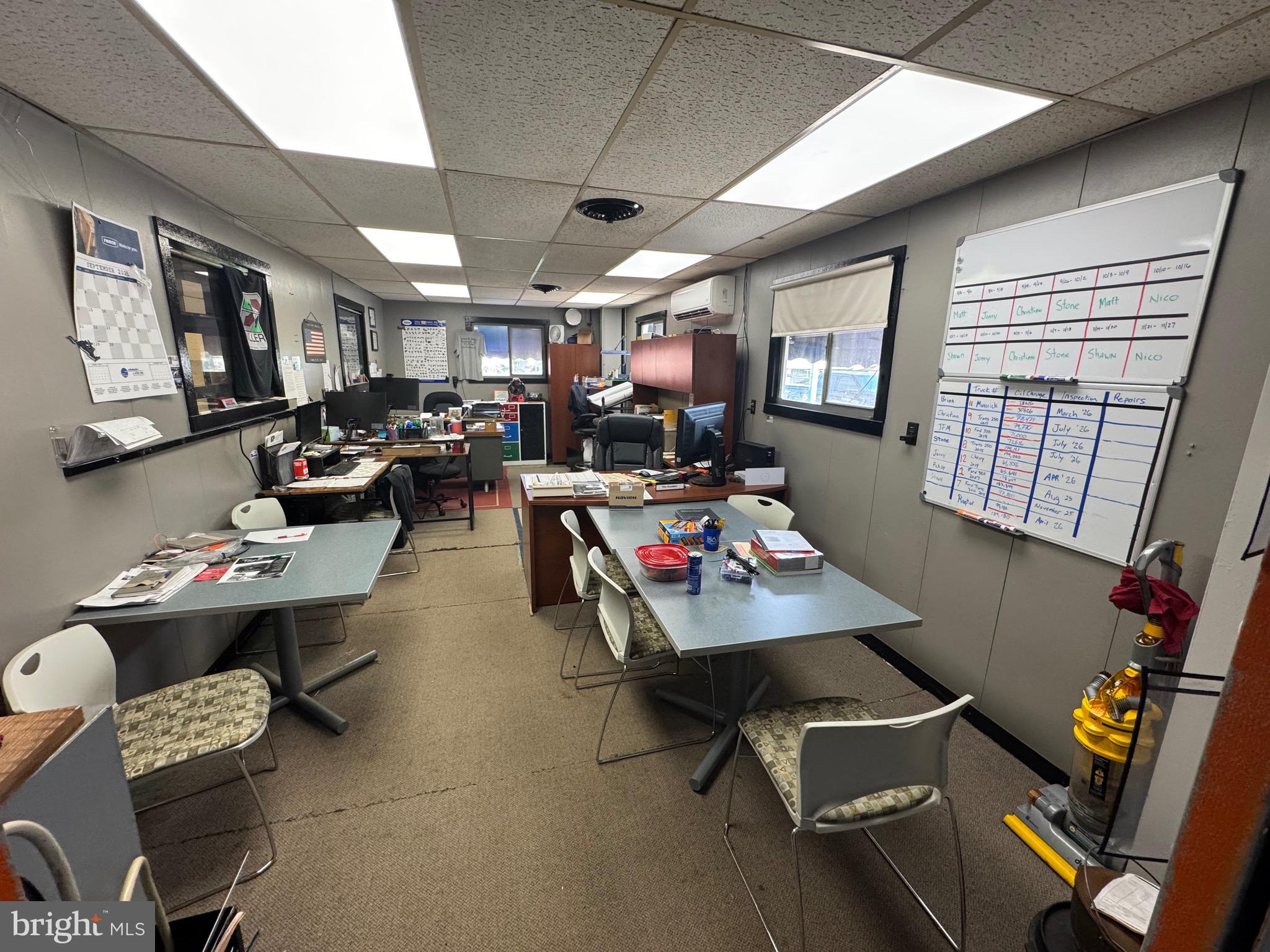 0 N CONSTITUTION REAR AVENUE