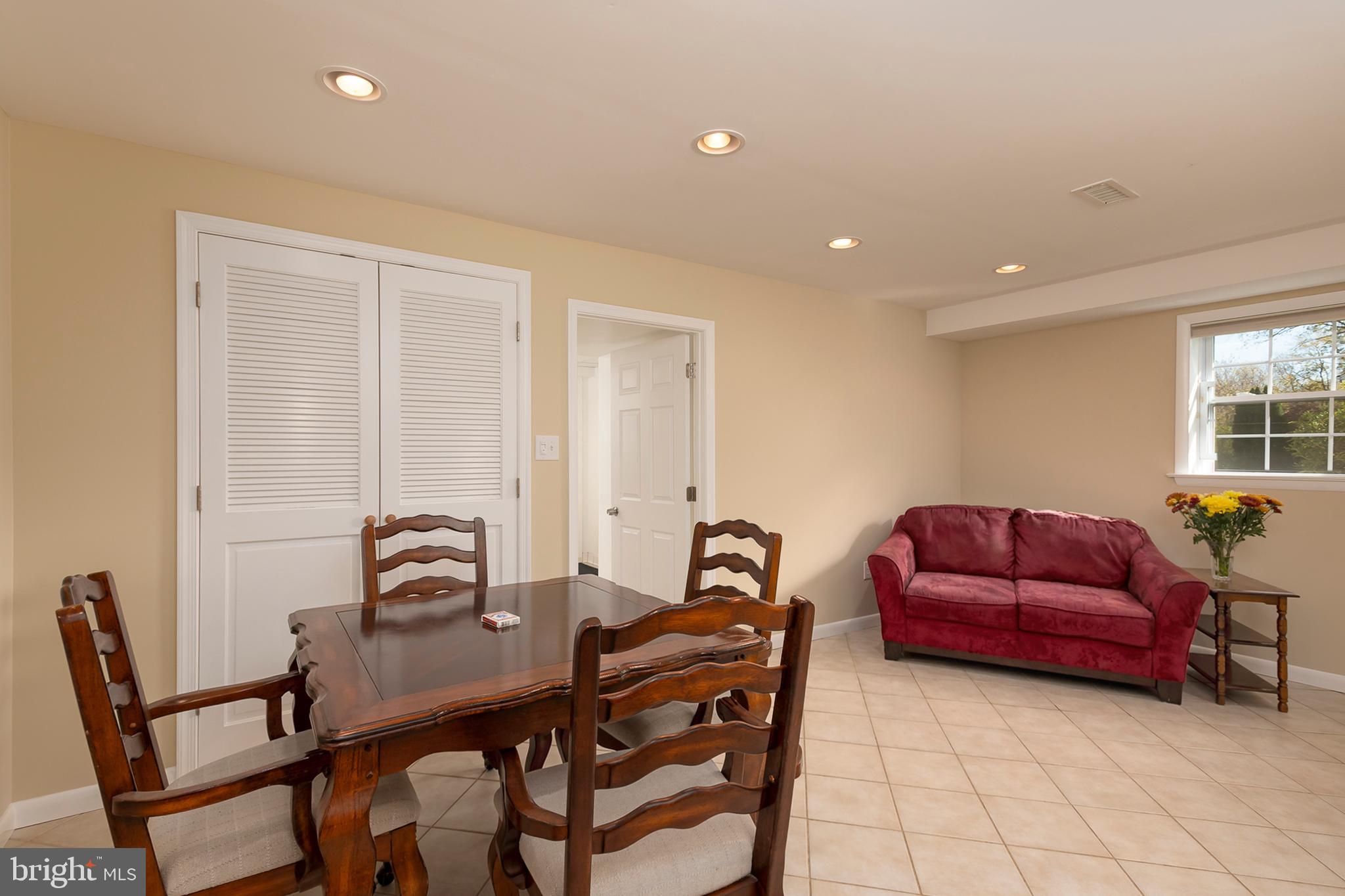 CHATHAM MEWS - Residential