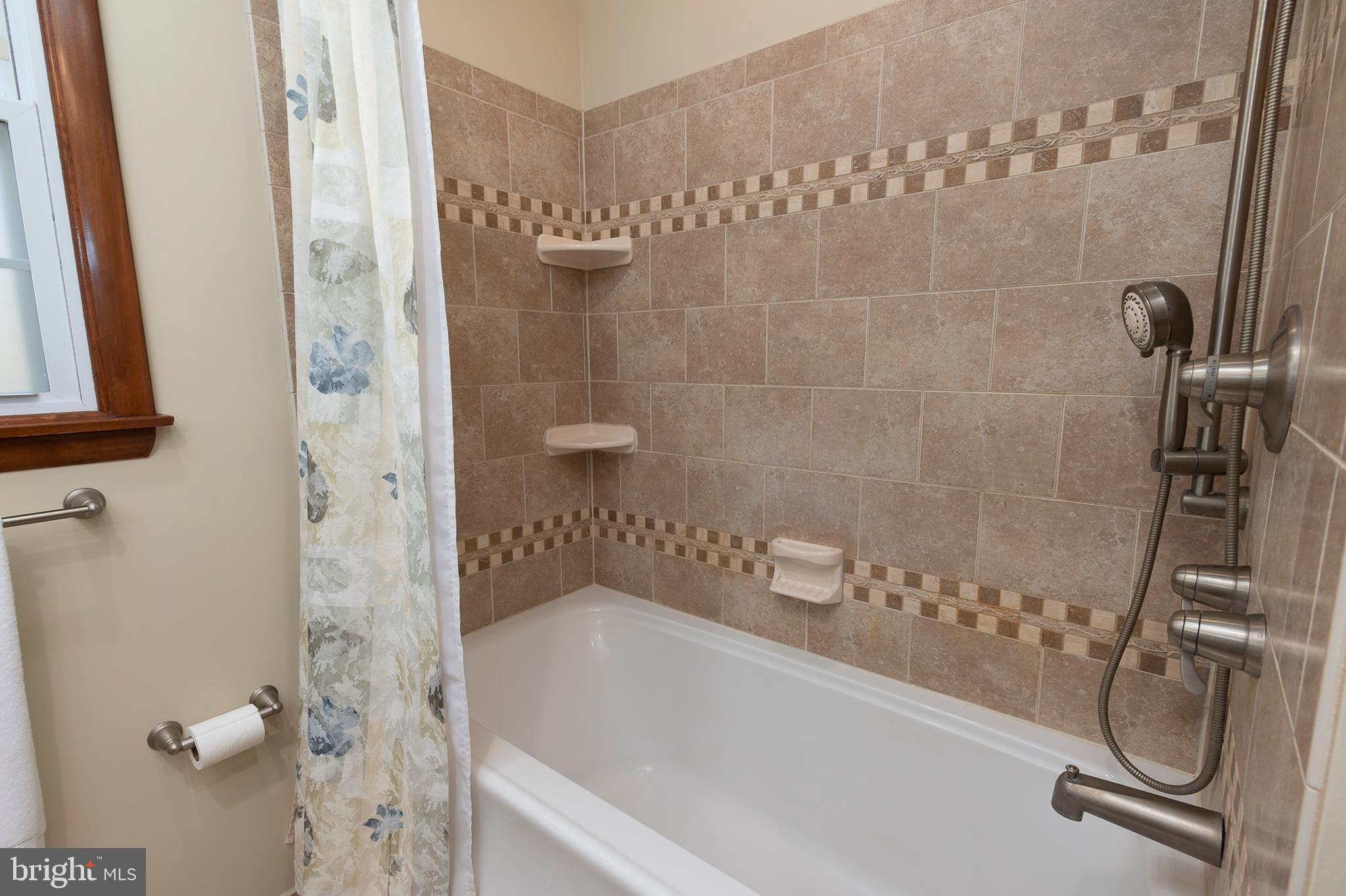 CHATHAM MEWS - Residential