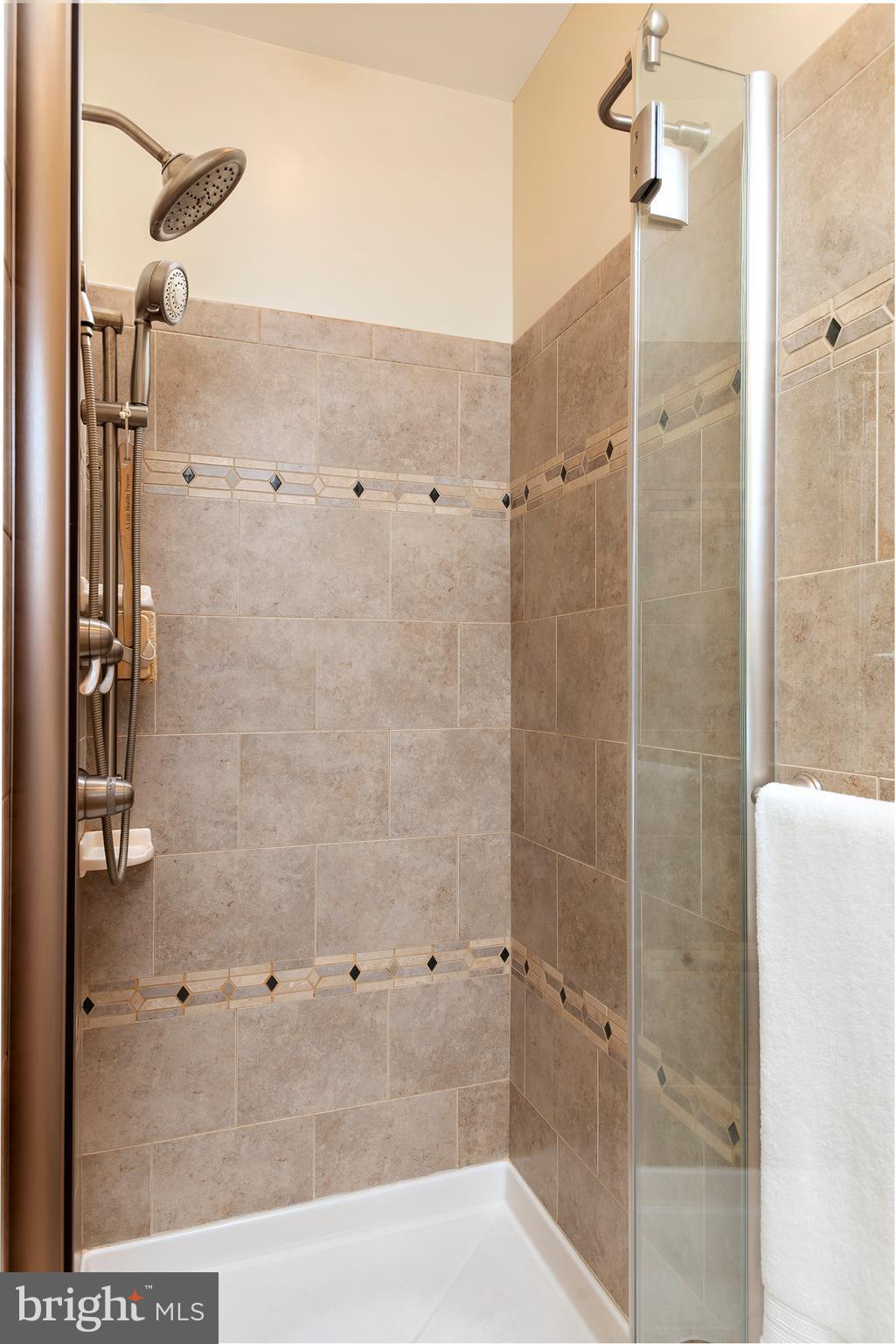 CHATHAM MEWS - Residential