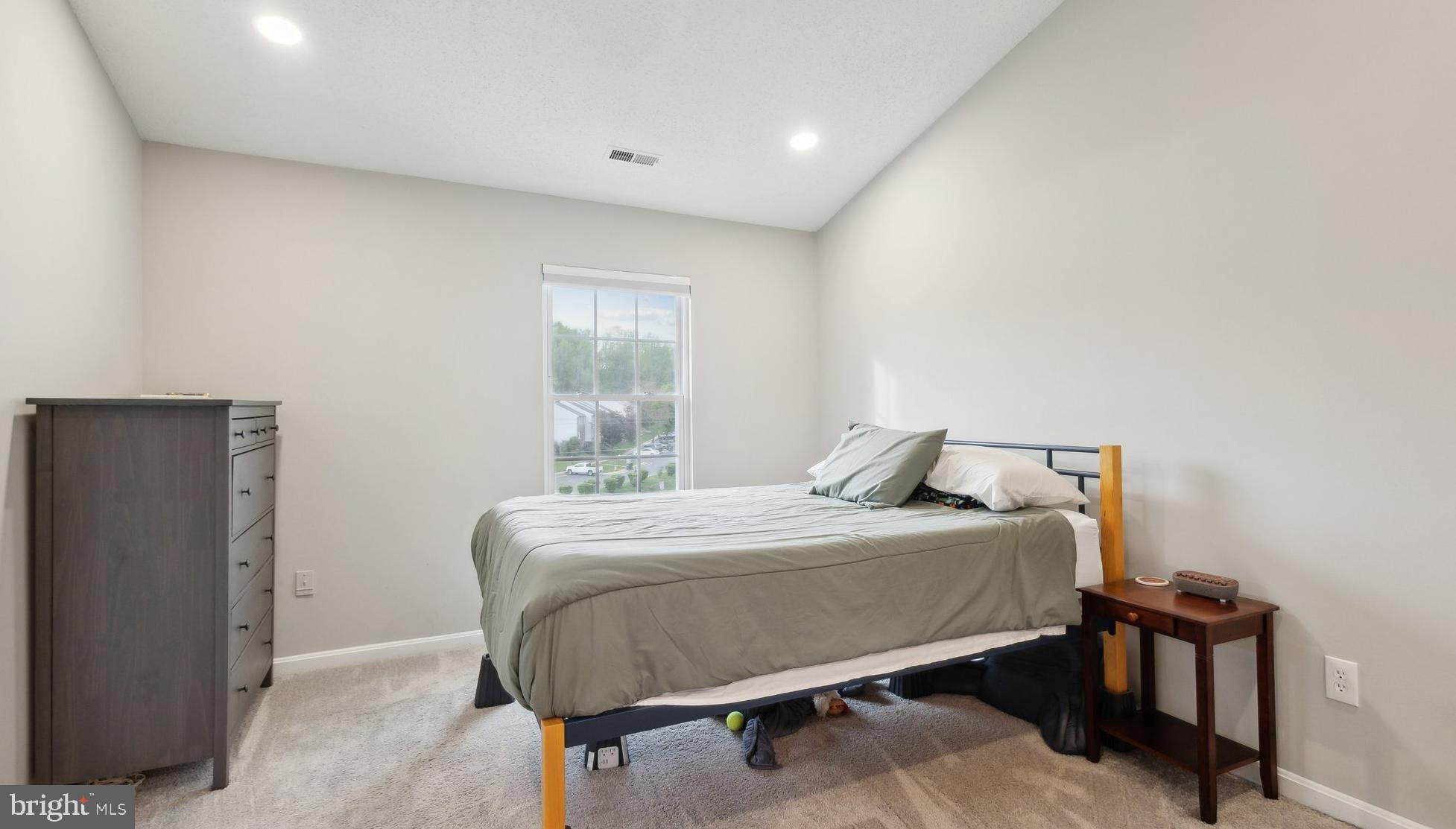 COURTS AT STAFFORD - Residential Lease