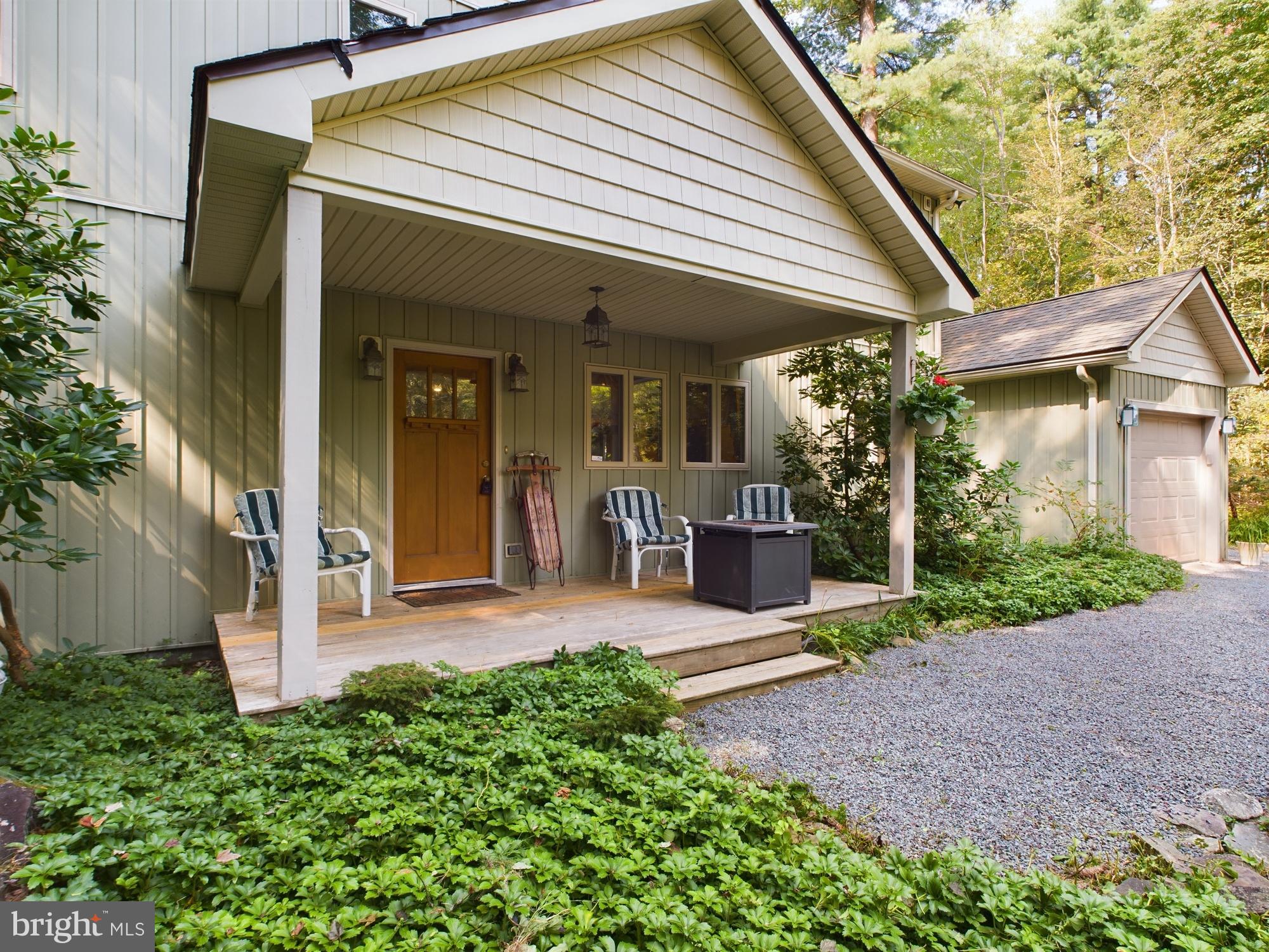 LAKE NAOMI - Residential