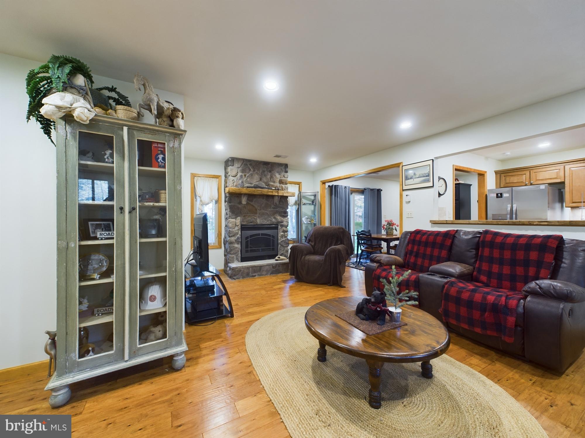 LAKE NAOMI - Residential