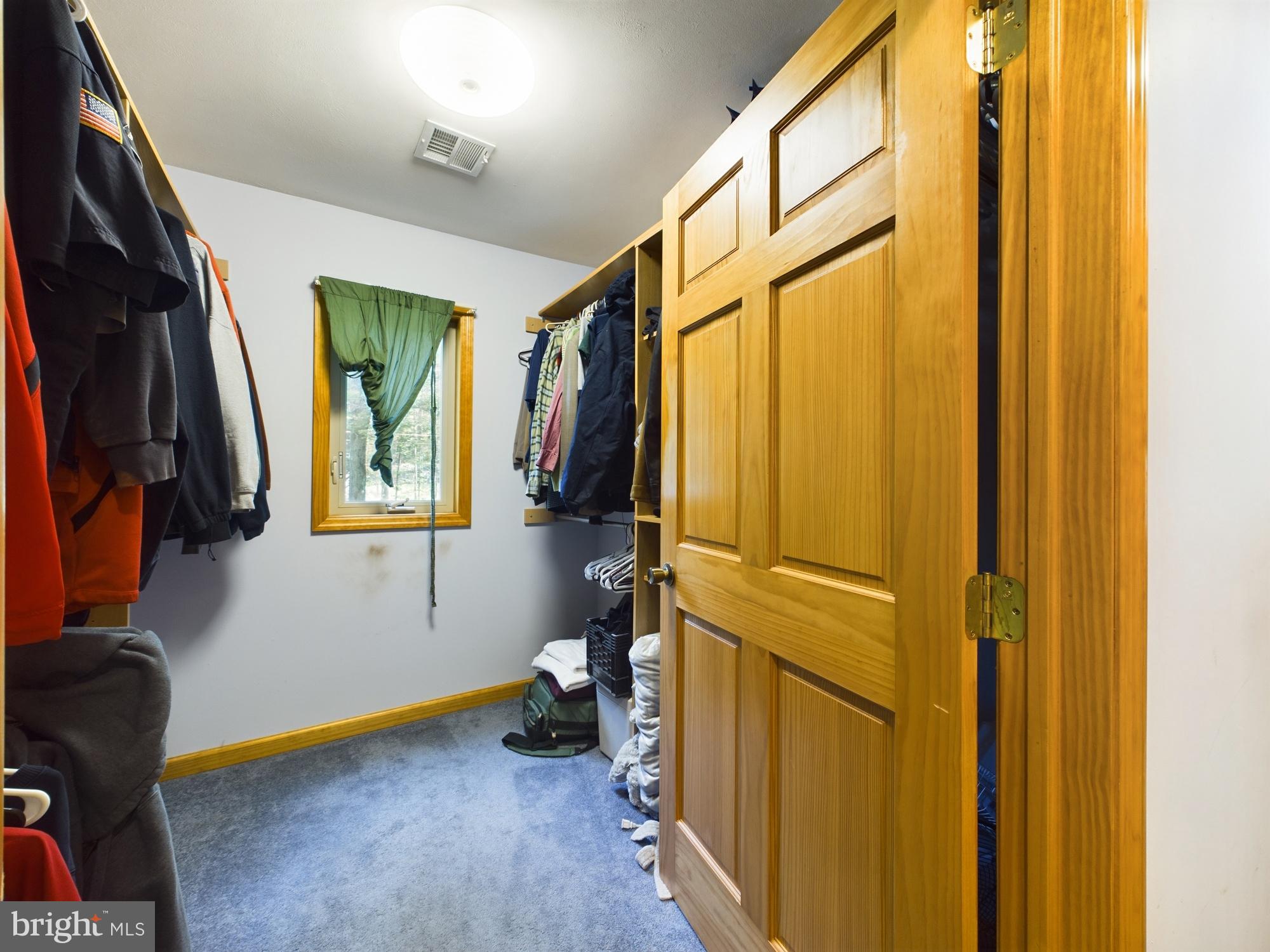 LAKE NAOMI - Residential