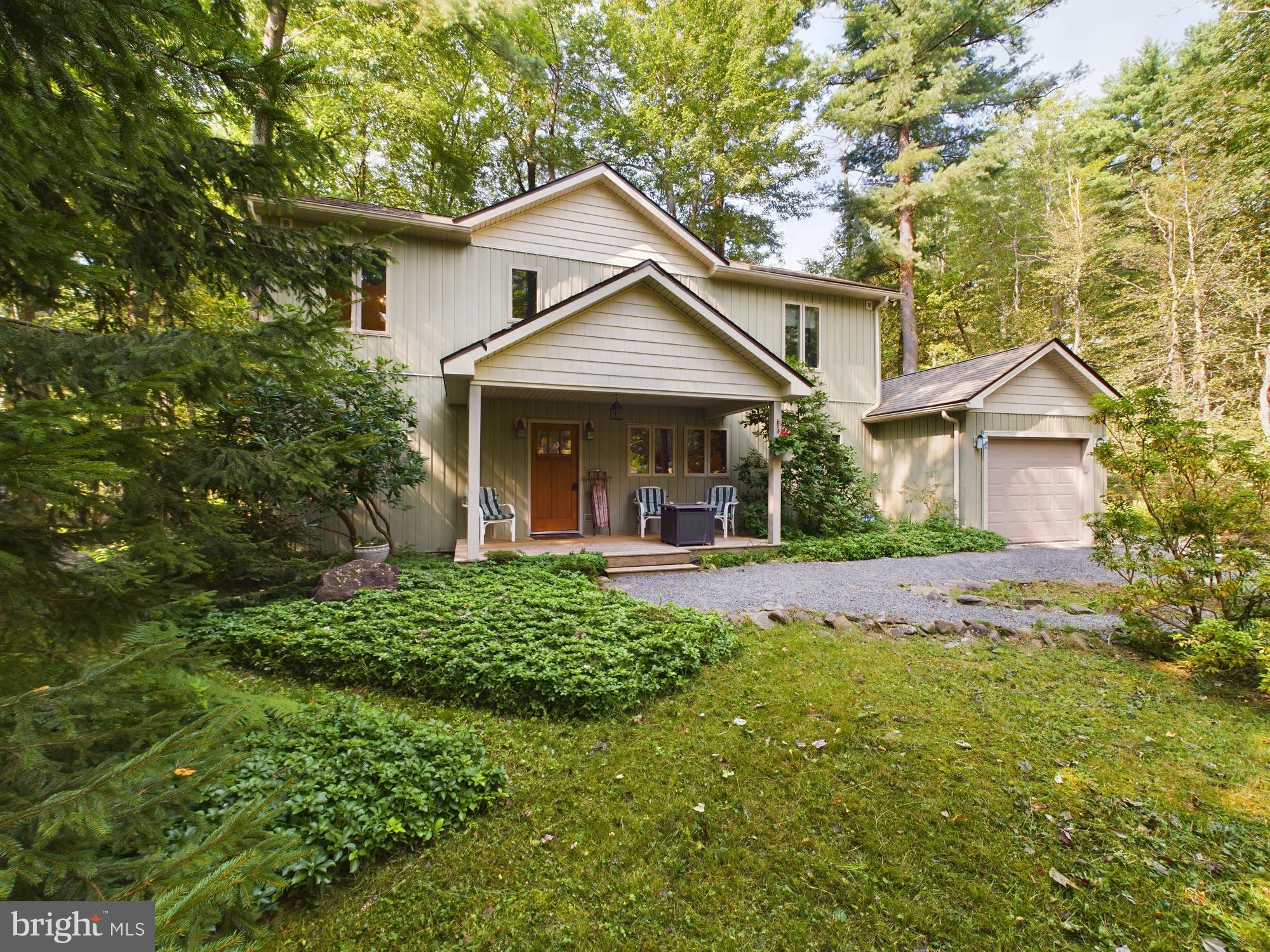 LAKE NAOMI - Residential