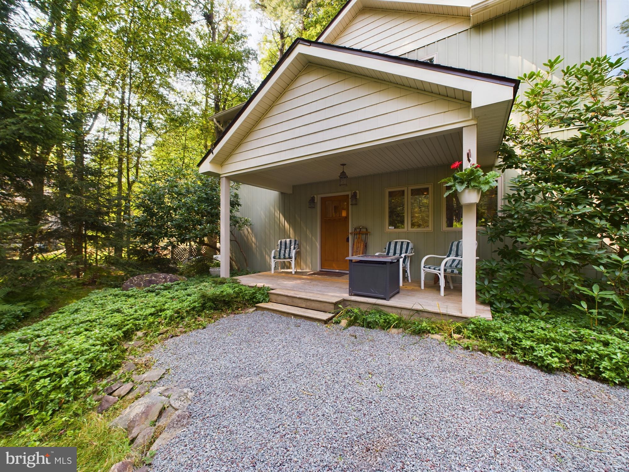 LAKE NAOMI - Residential