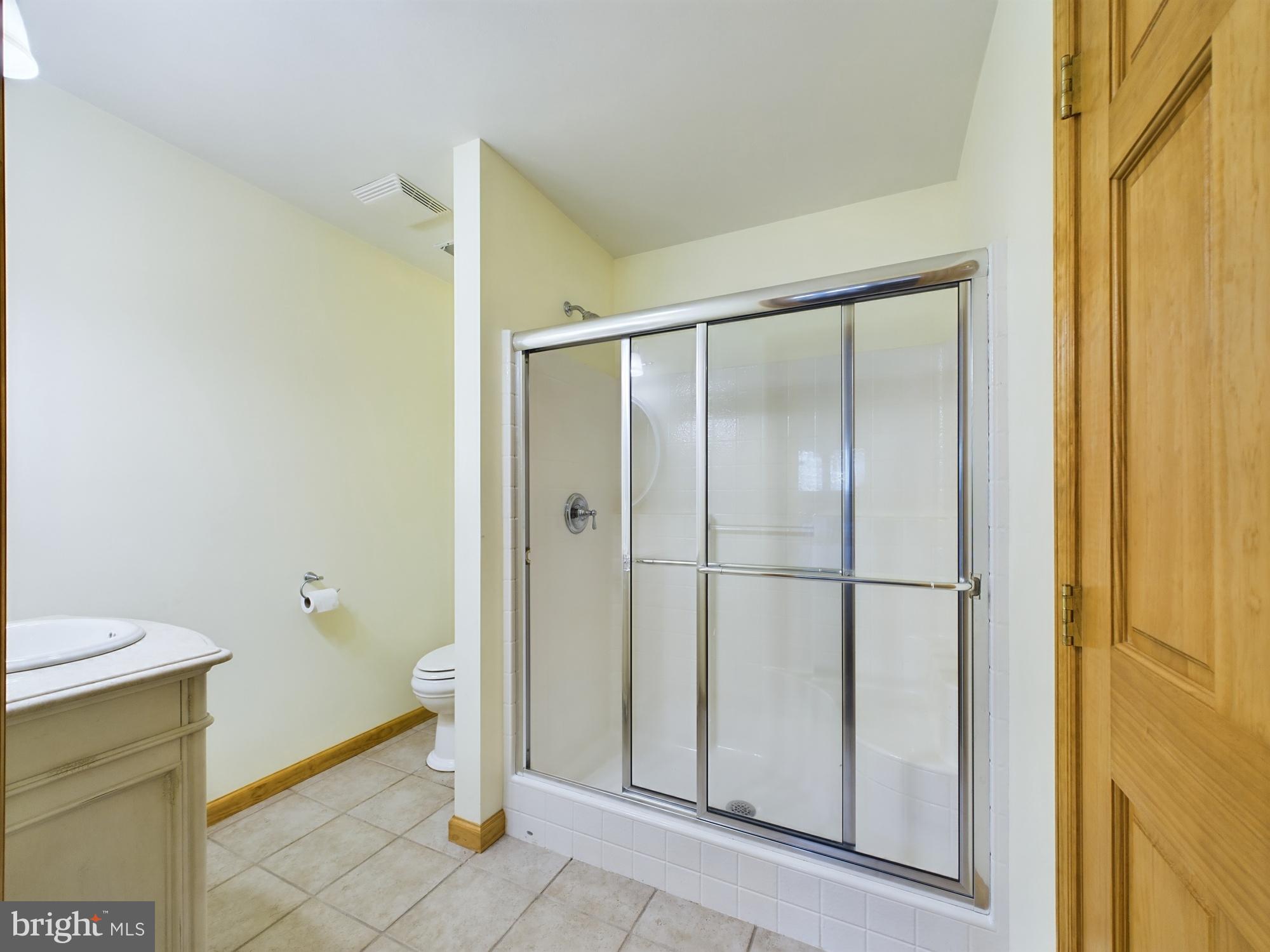 LAKE NAOMI - Residential