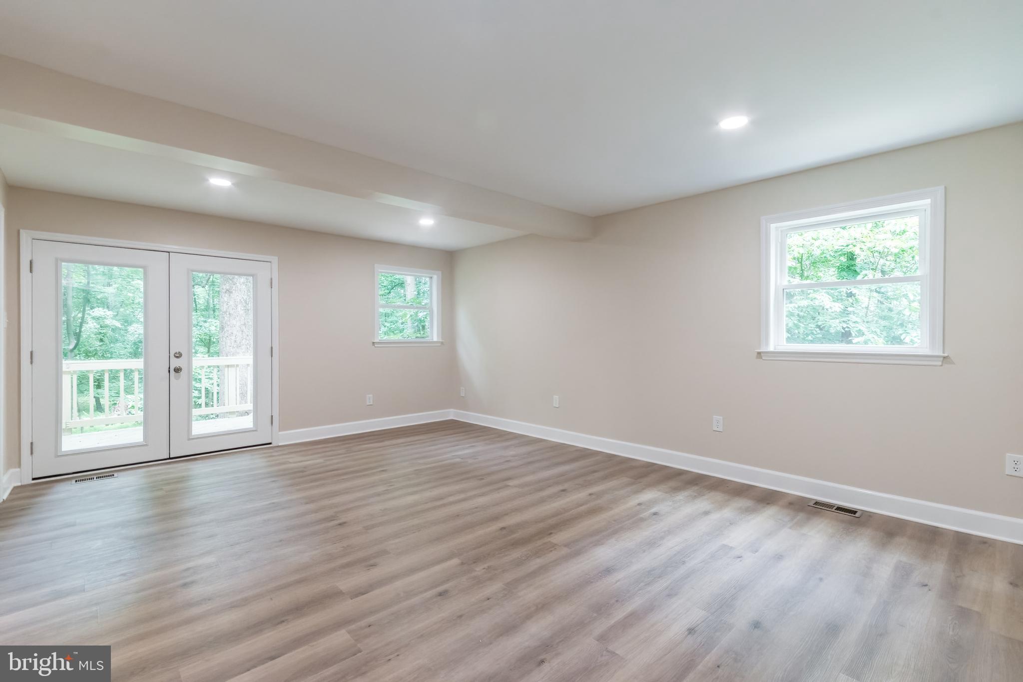 CHAPLINE'S CHOICE - Residential