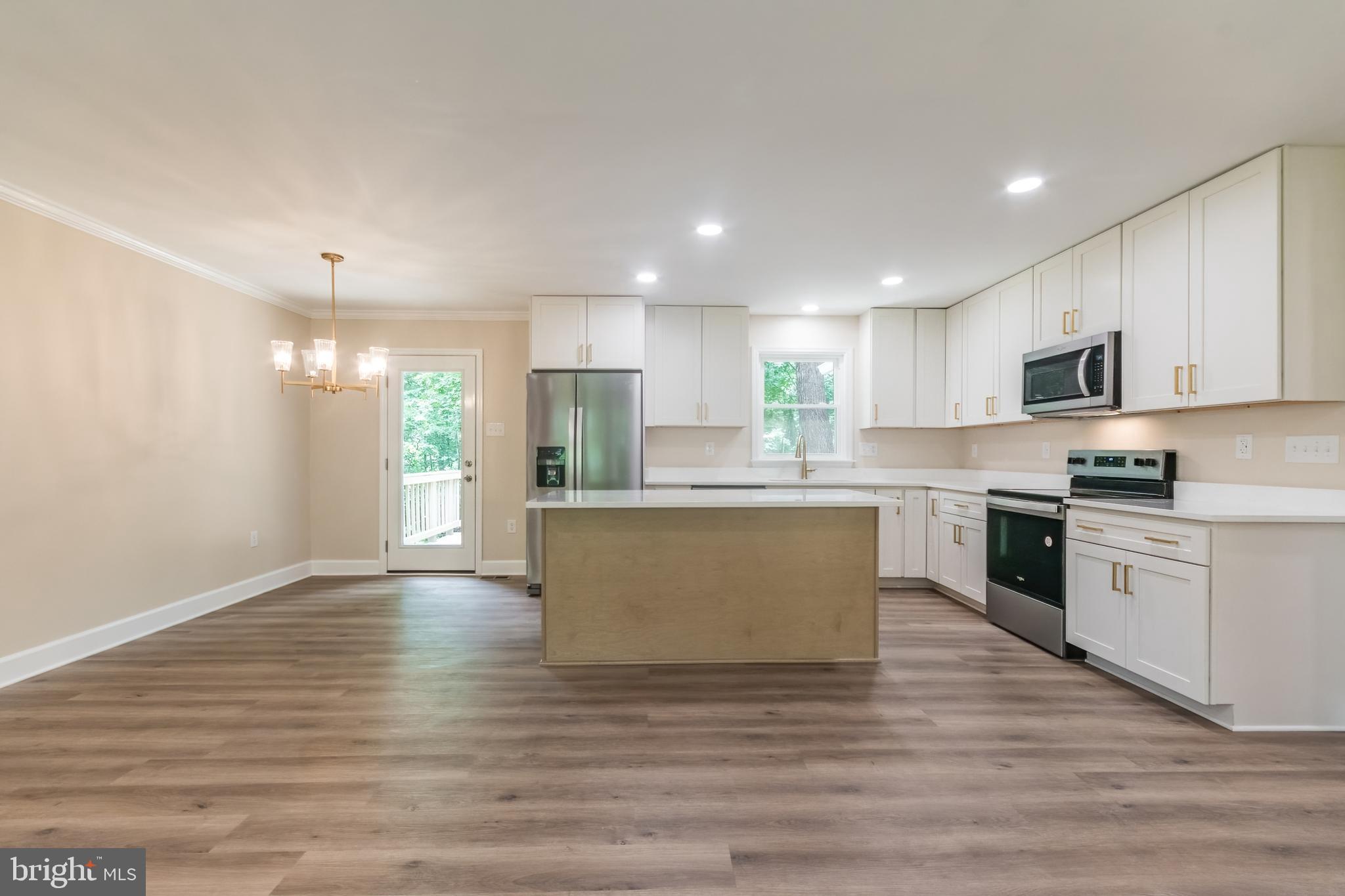 CHAPLINE'S CHOICE - Residential