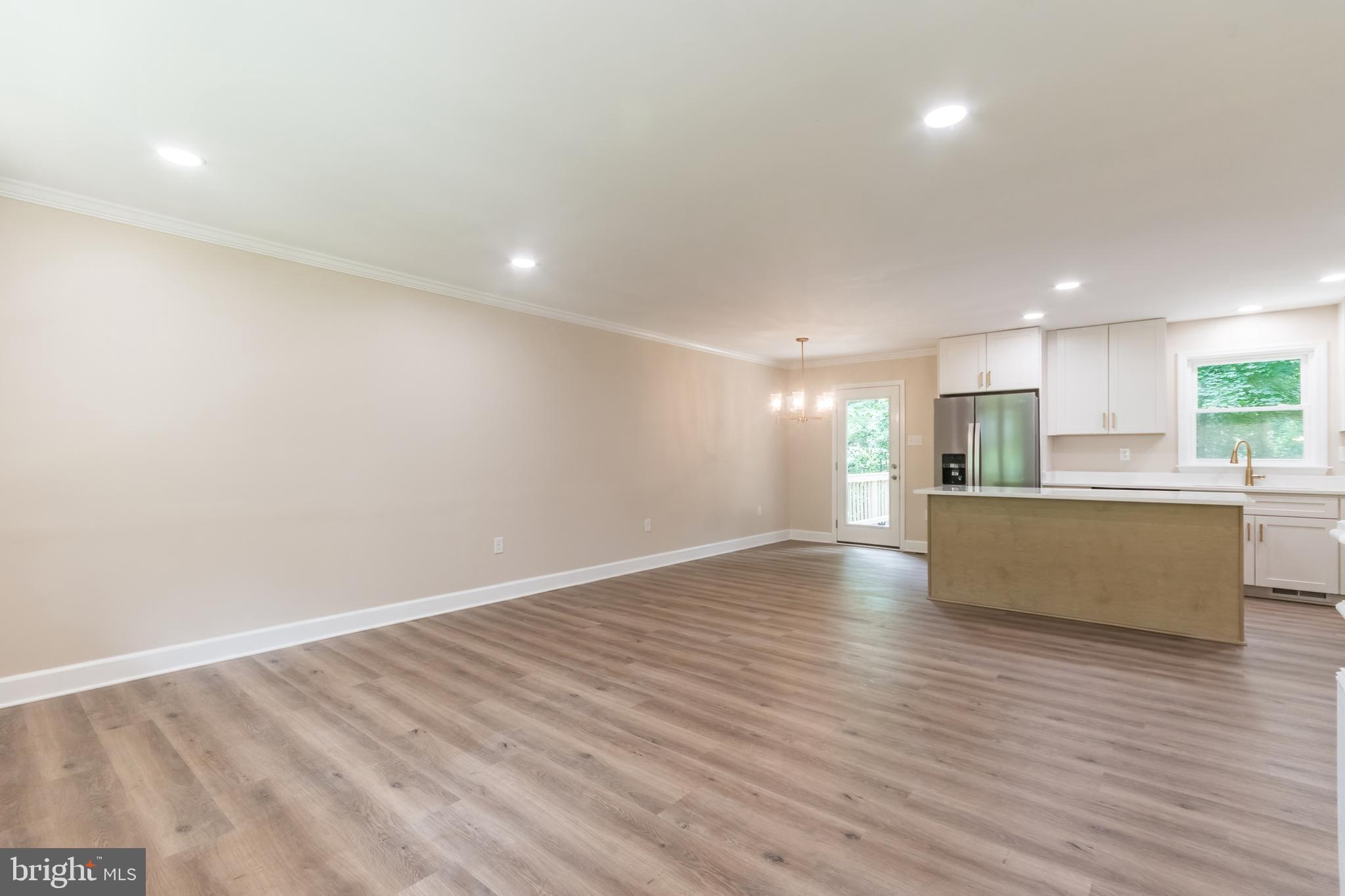 CHAPLINE'S CHOICE - Residential