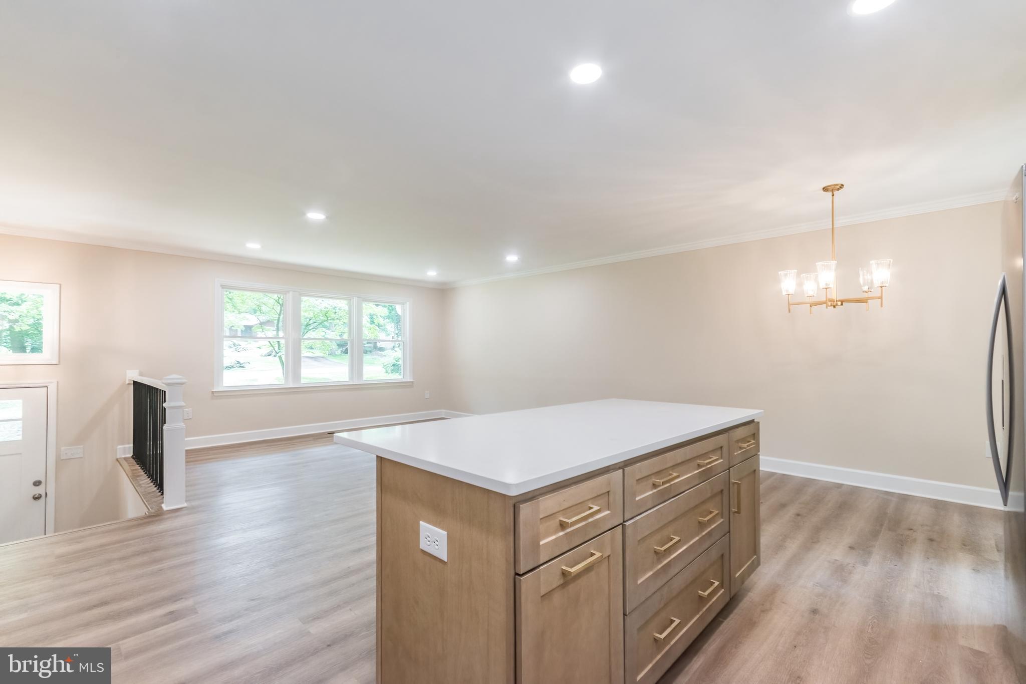 CHAPLINE'S CHOICE - Residential