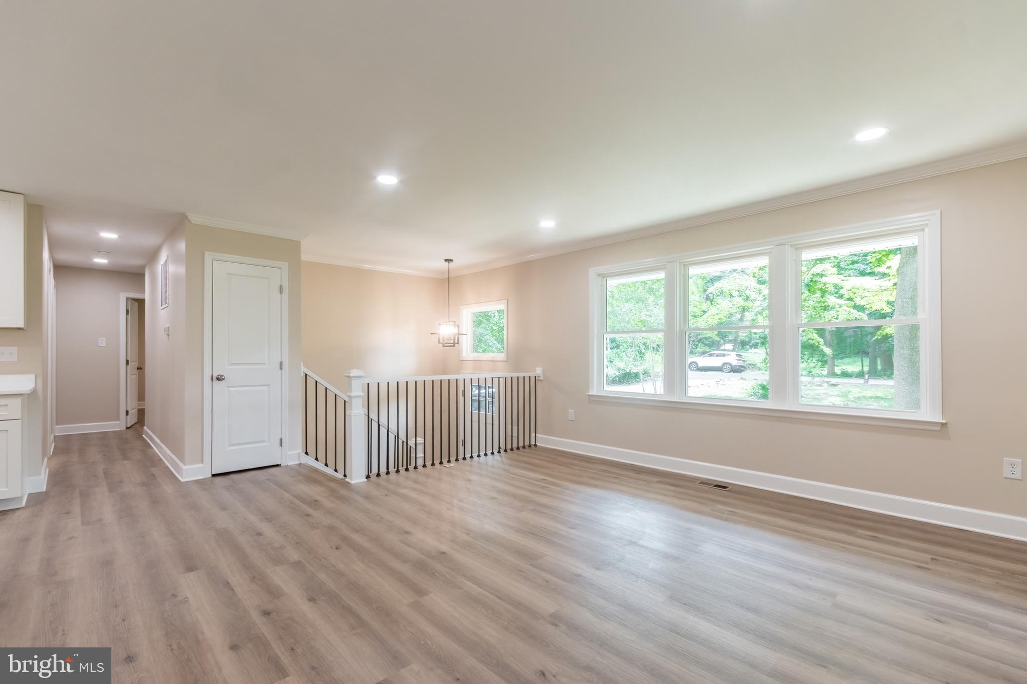 CHAPLINE'S CHOICE - Residential