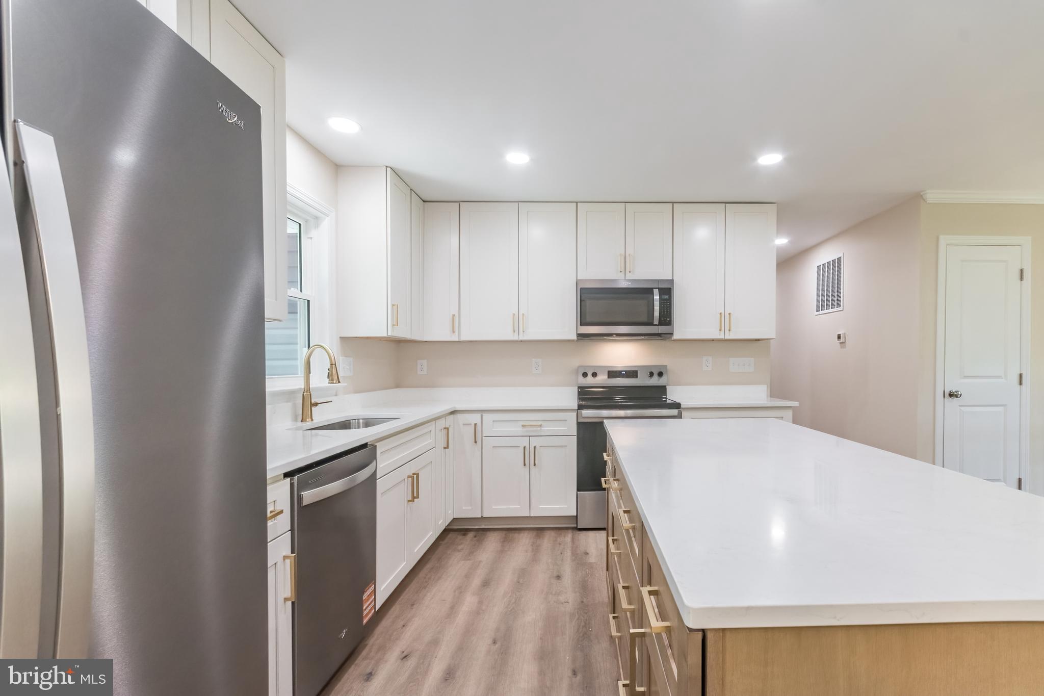 CHAPLINE'S CHOICE - Residential