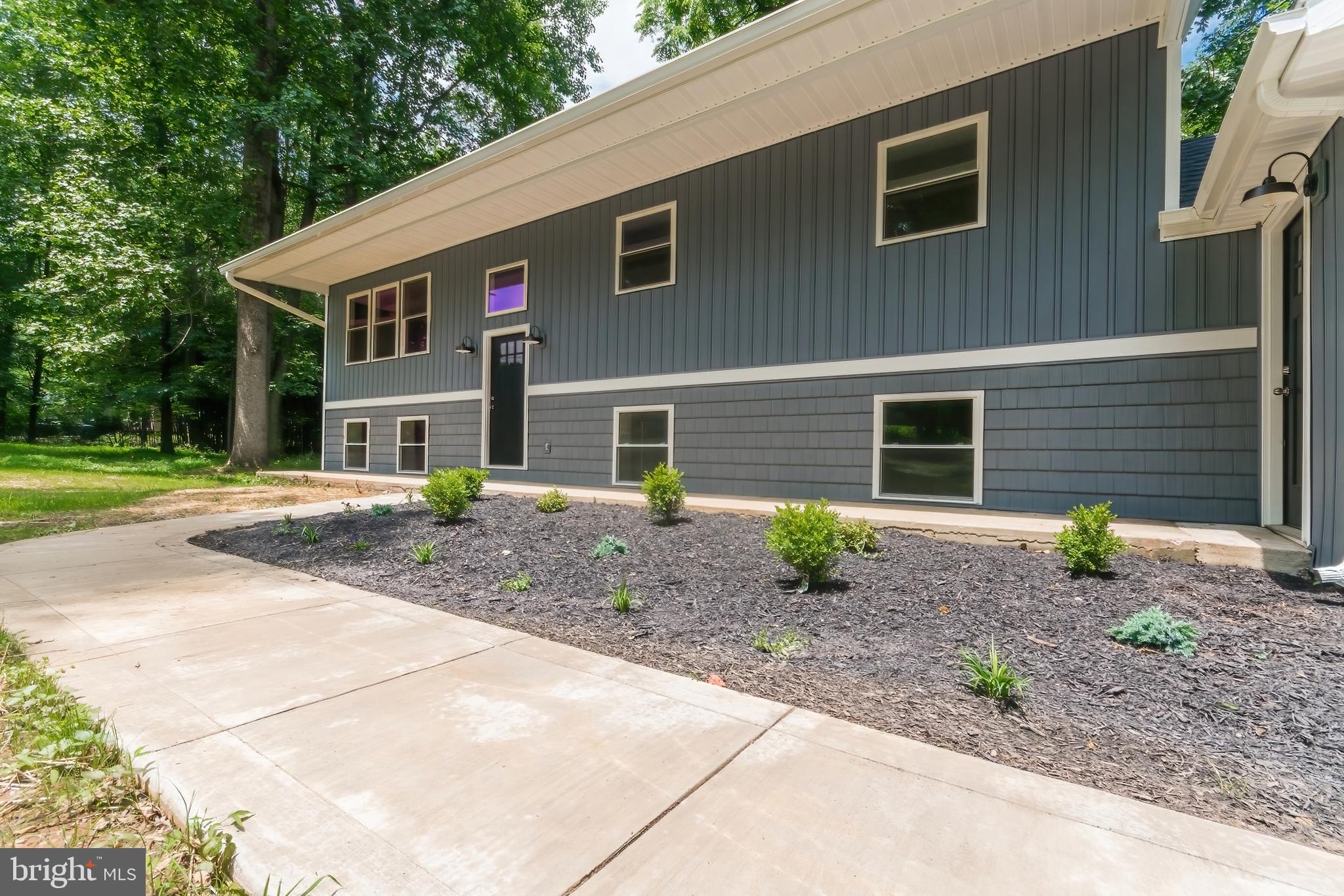 CHAPLINE'S CHOICE - Residential