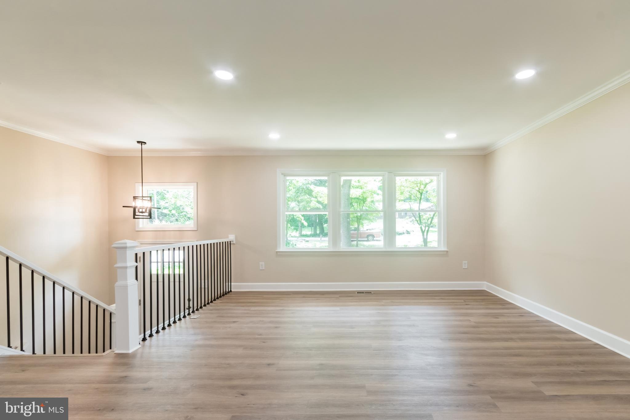 CHAPLINE'S CHOICE - Residential