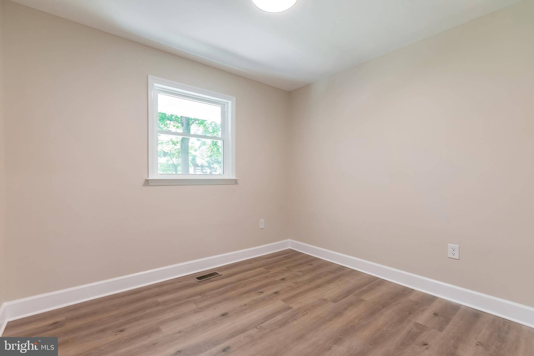 CHAPLINE'S CHOICE - Residential