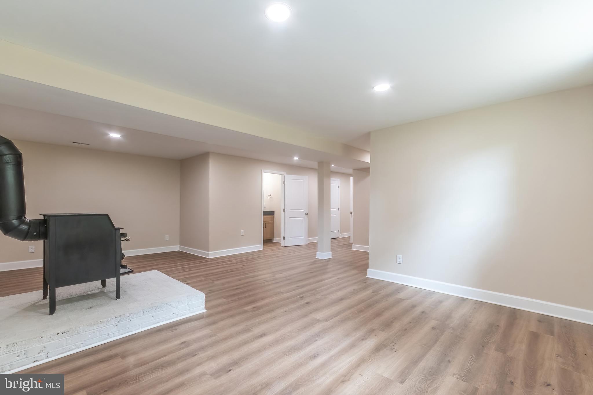 CHAPLINE'S CHOICE - Residential