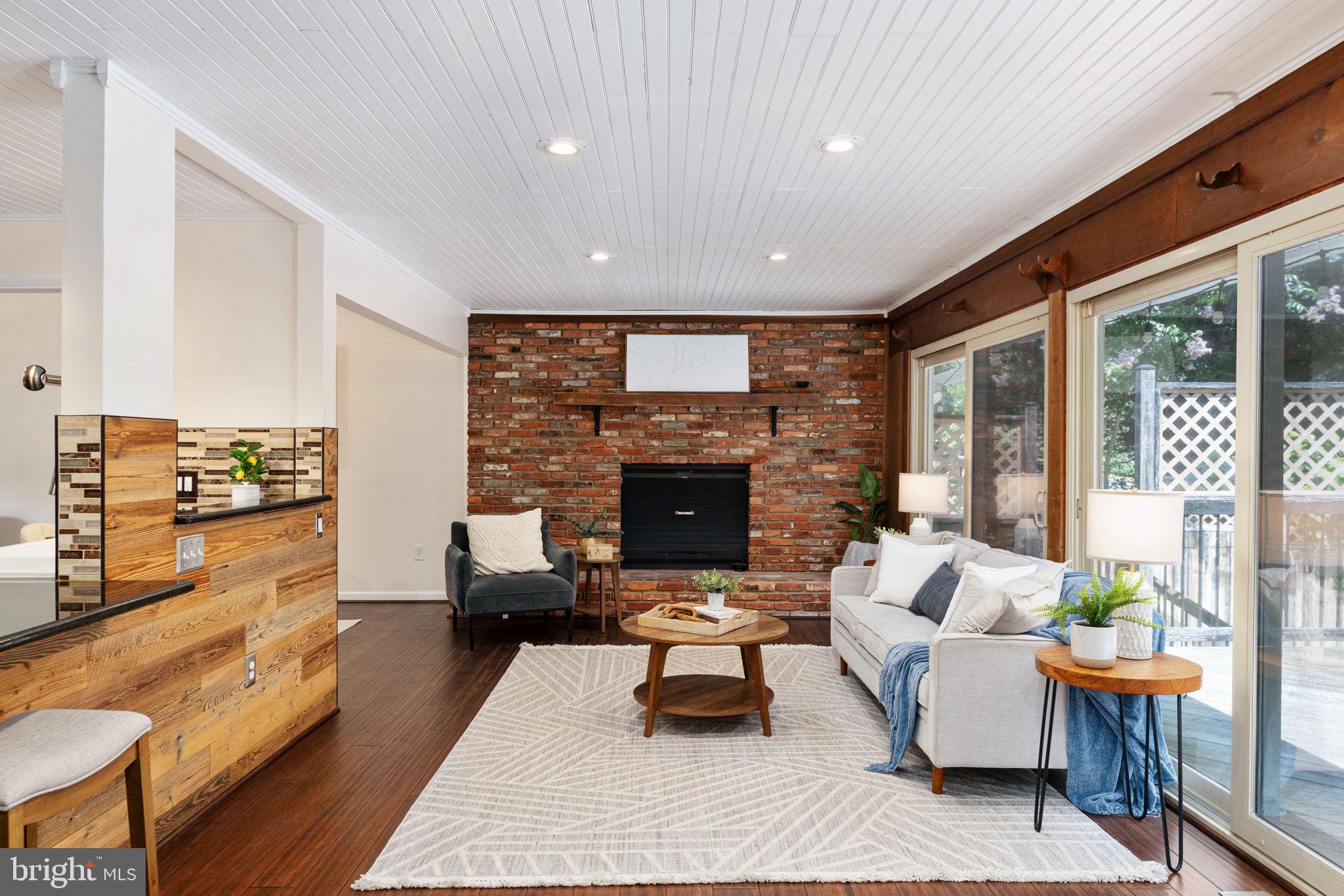 STRATFORD LANDING - Residential