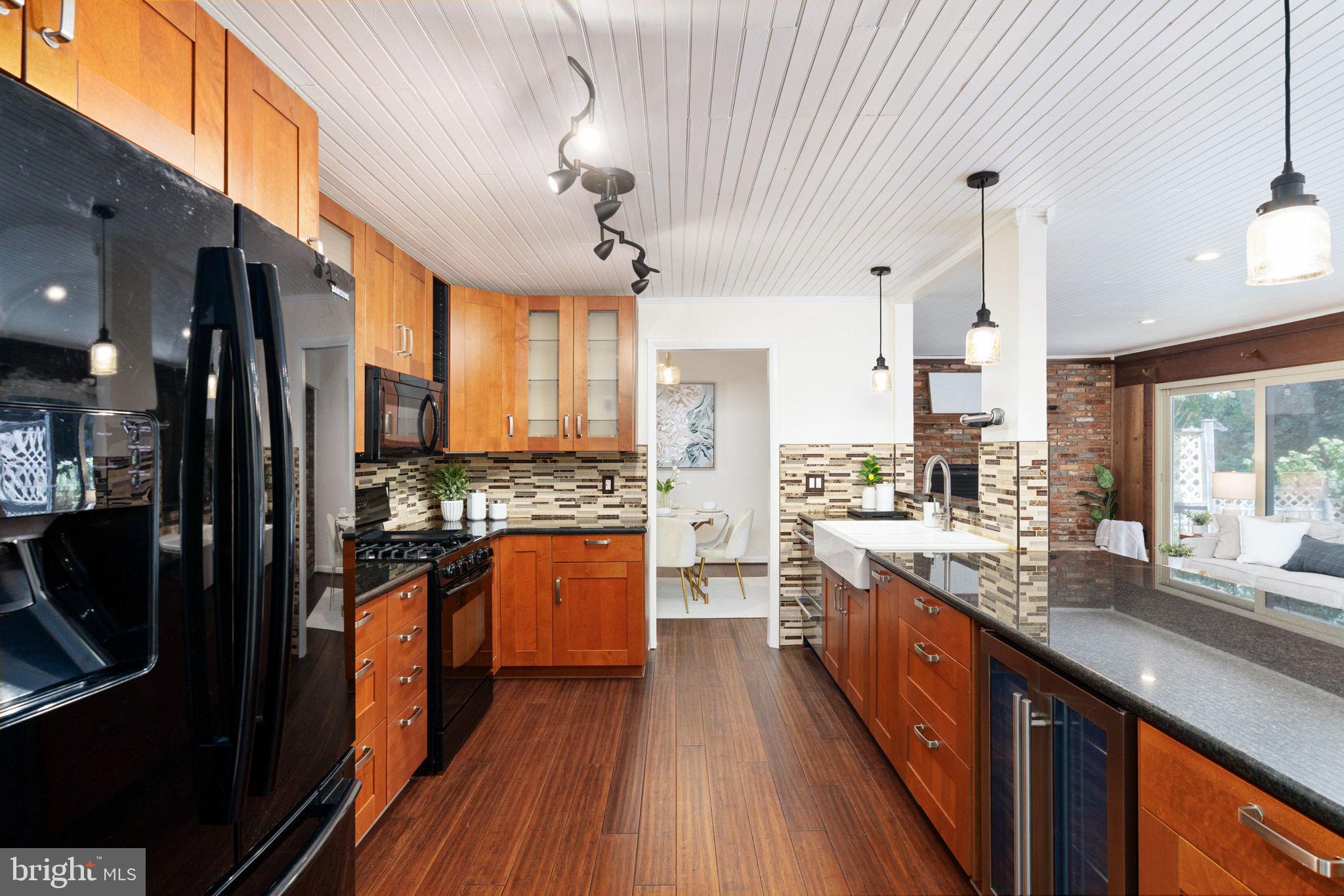 STRATFORD LANDING - Residential