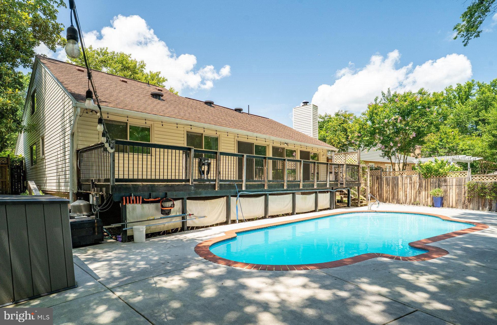 STRATFORD LANDING - Residential