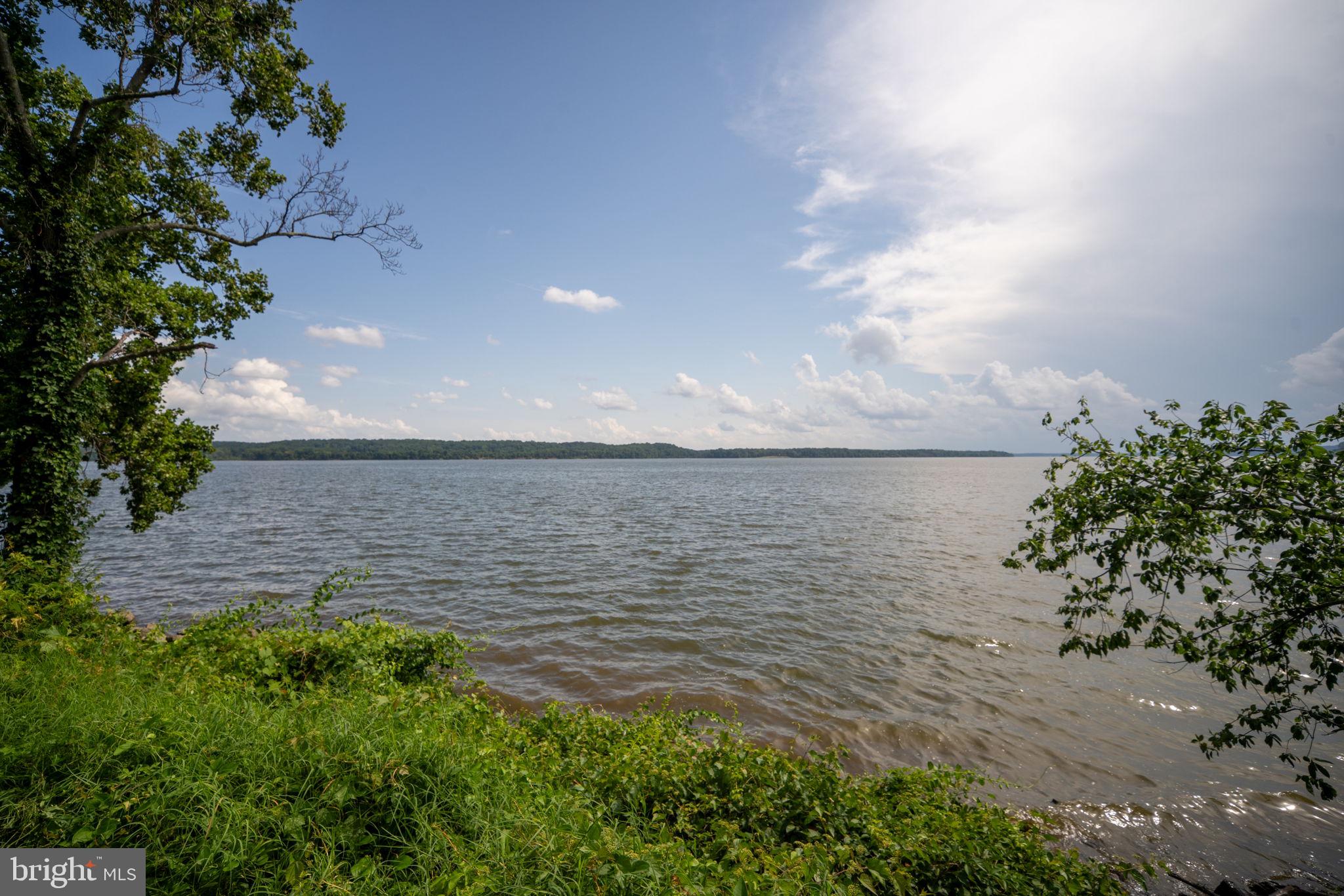 STRATFORD LANDING - Residential