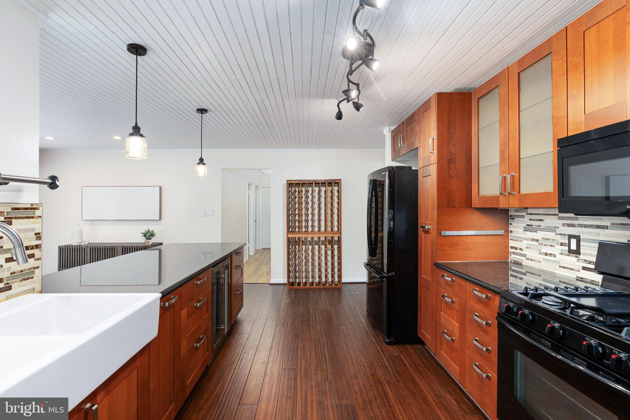 STRATFORD LANDING - Residential