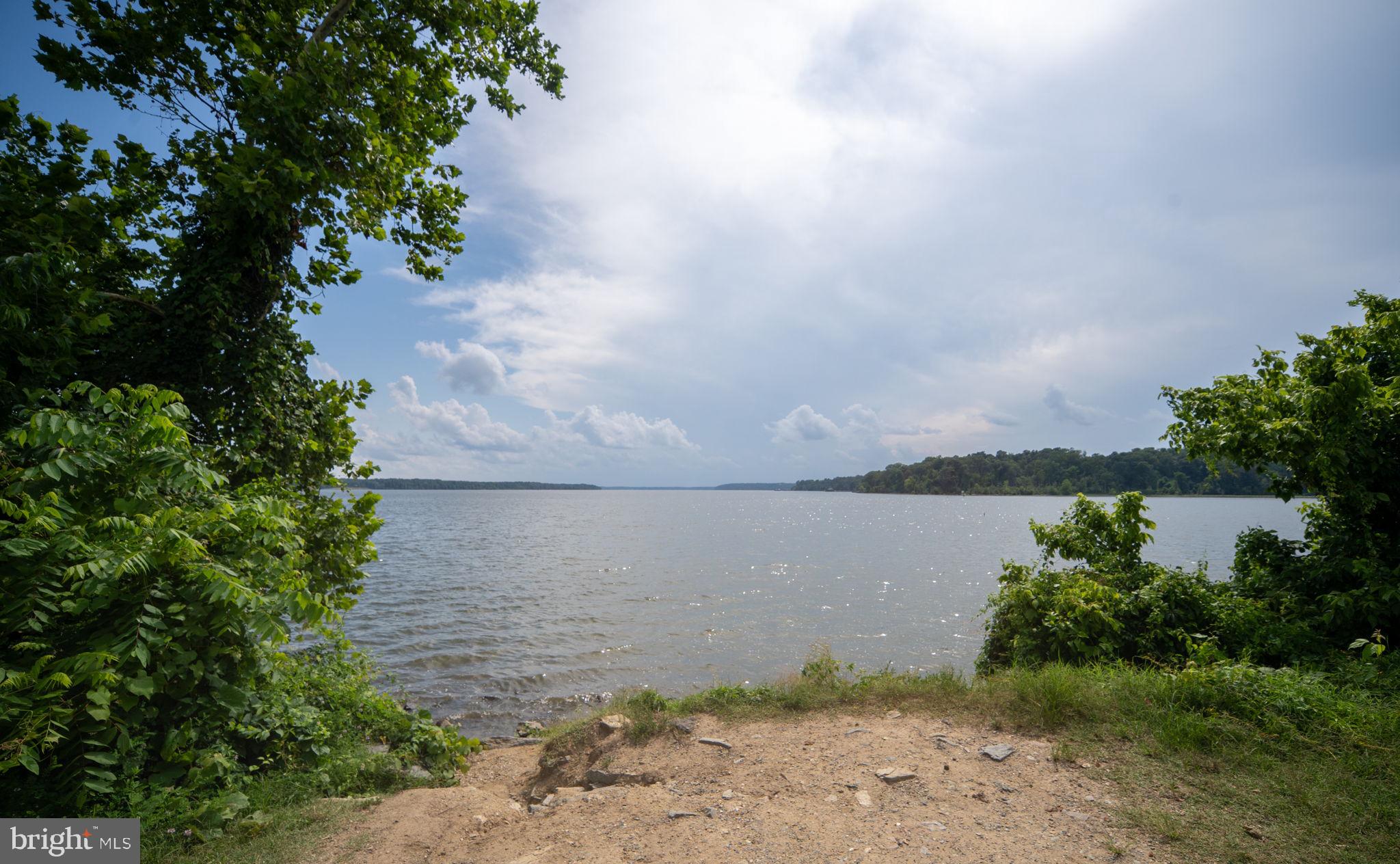 STRATFORD LANDING - Residential