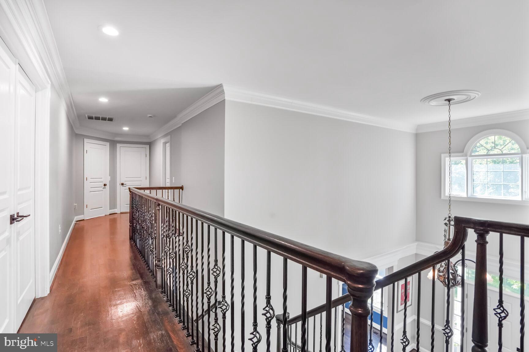 DARNESTOWN OUTSIDE - Residential