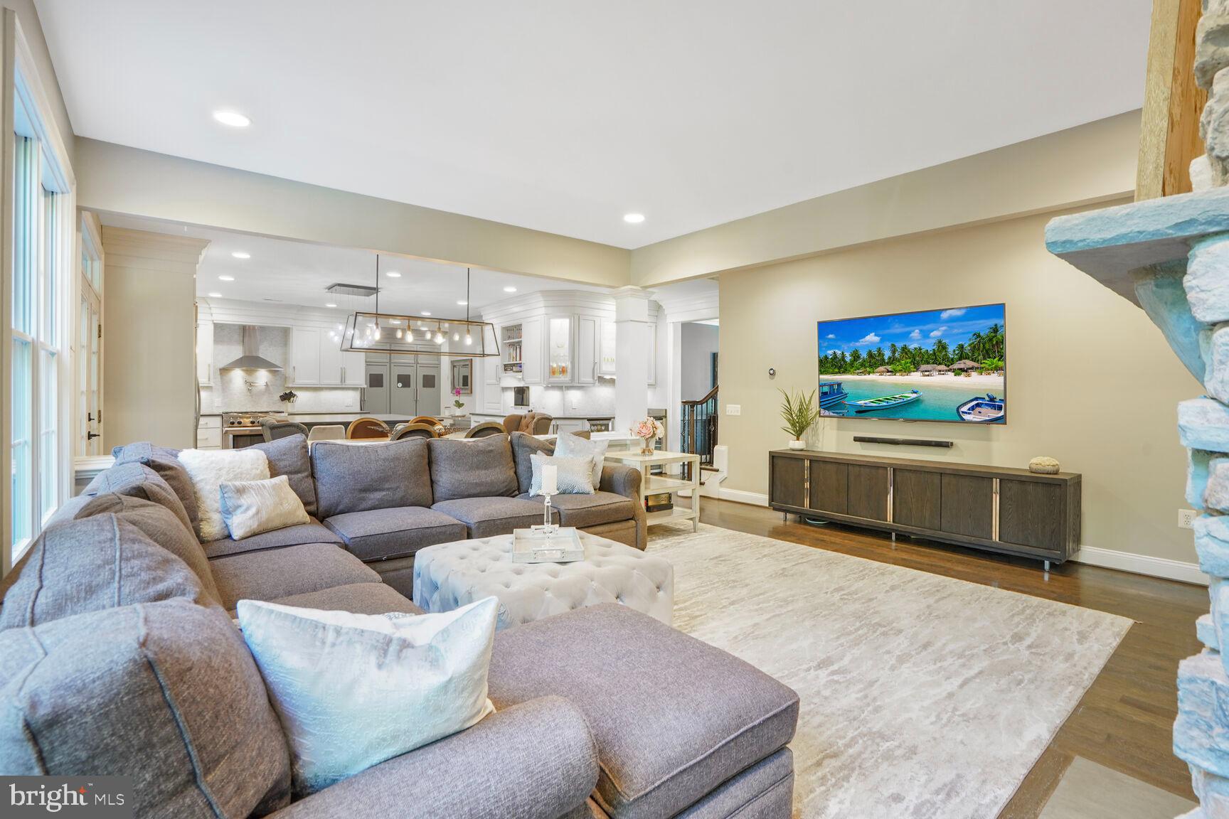 DARNESTOWN OUTSIDE - Residential