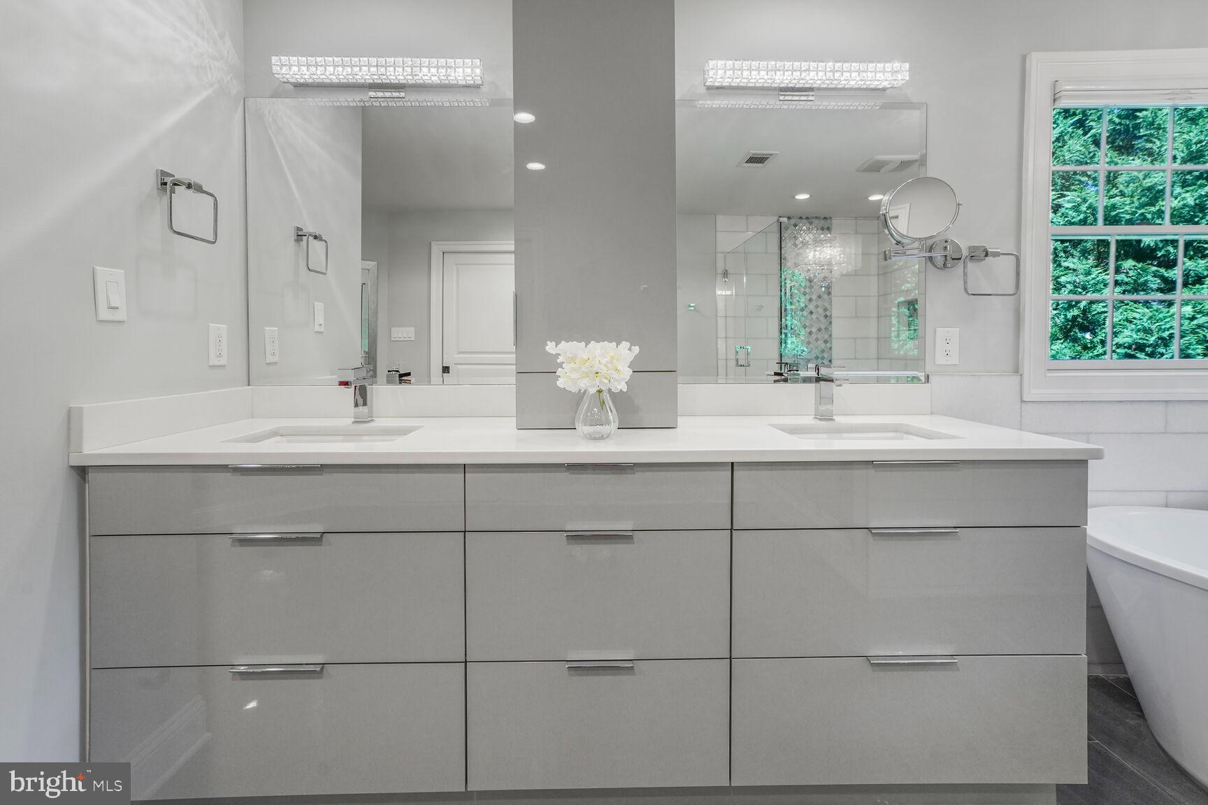 DARNESTOWN OUTSIDE - Residential