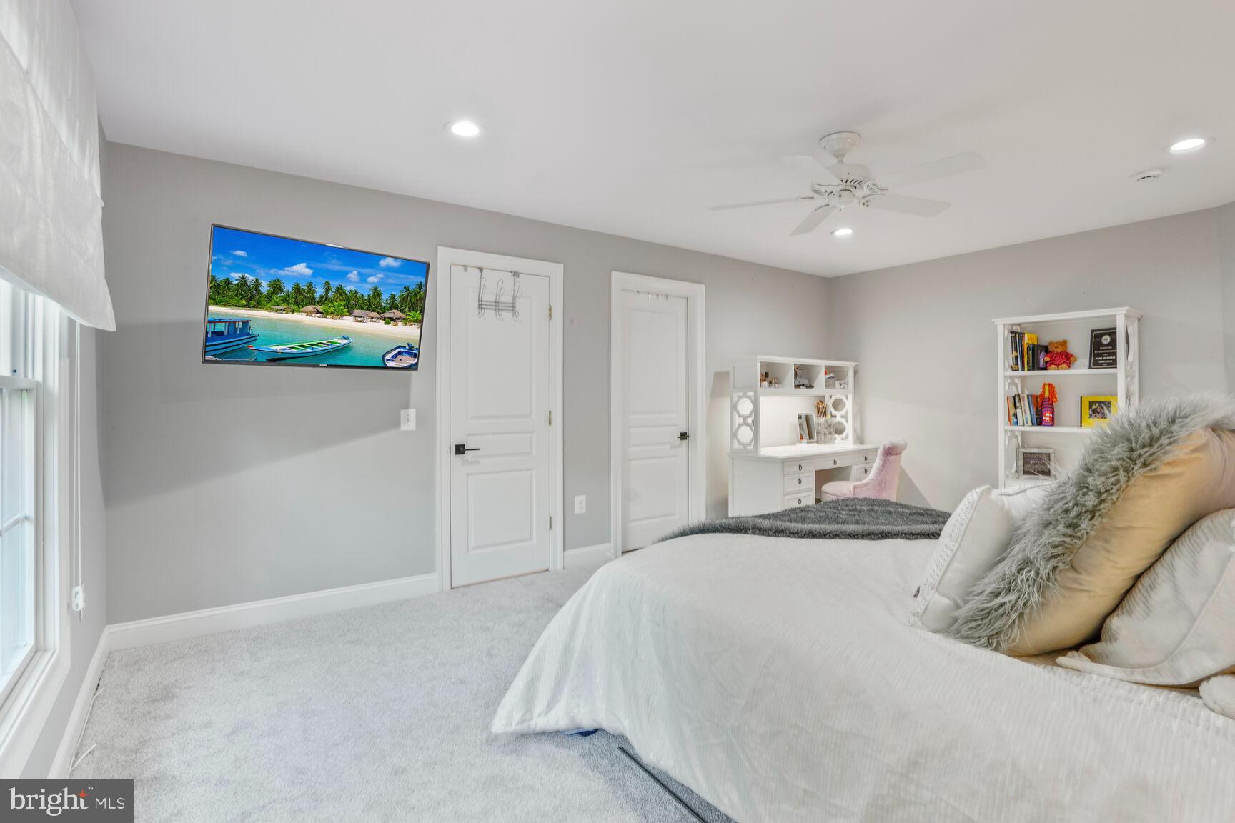 DARNESTOWN OUTSIDE - Residential