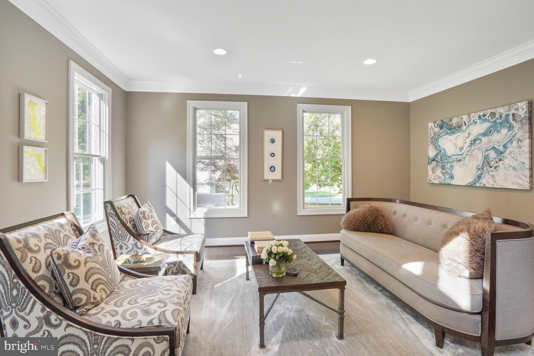 DARNESTOWN OUTSIDE - Residential