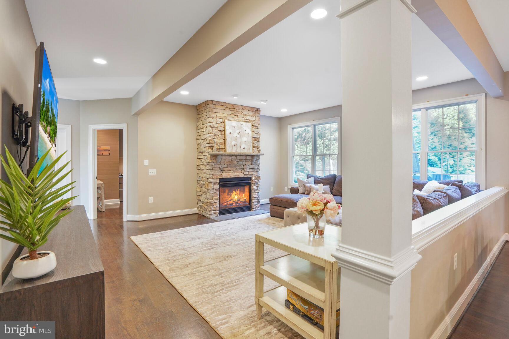 DARNESTOWN OUTSIDE - Residential