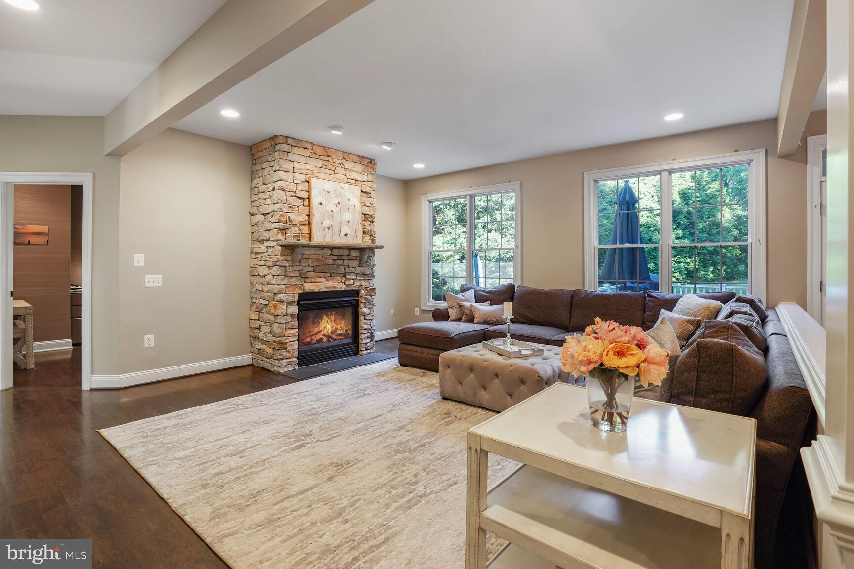 DARNESTOWN OUTSIDE - Residential