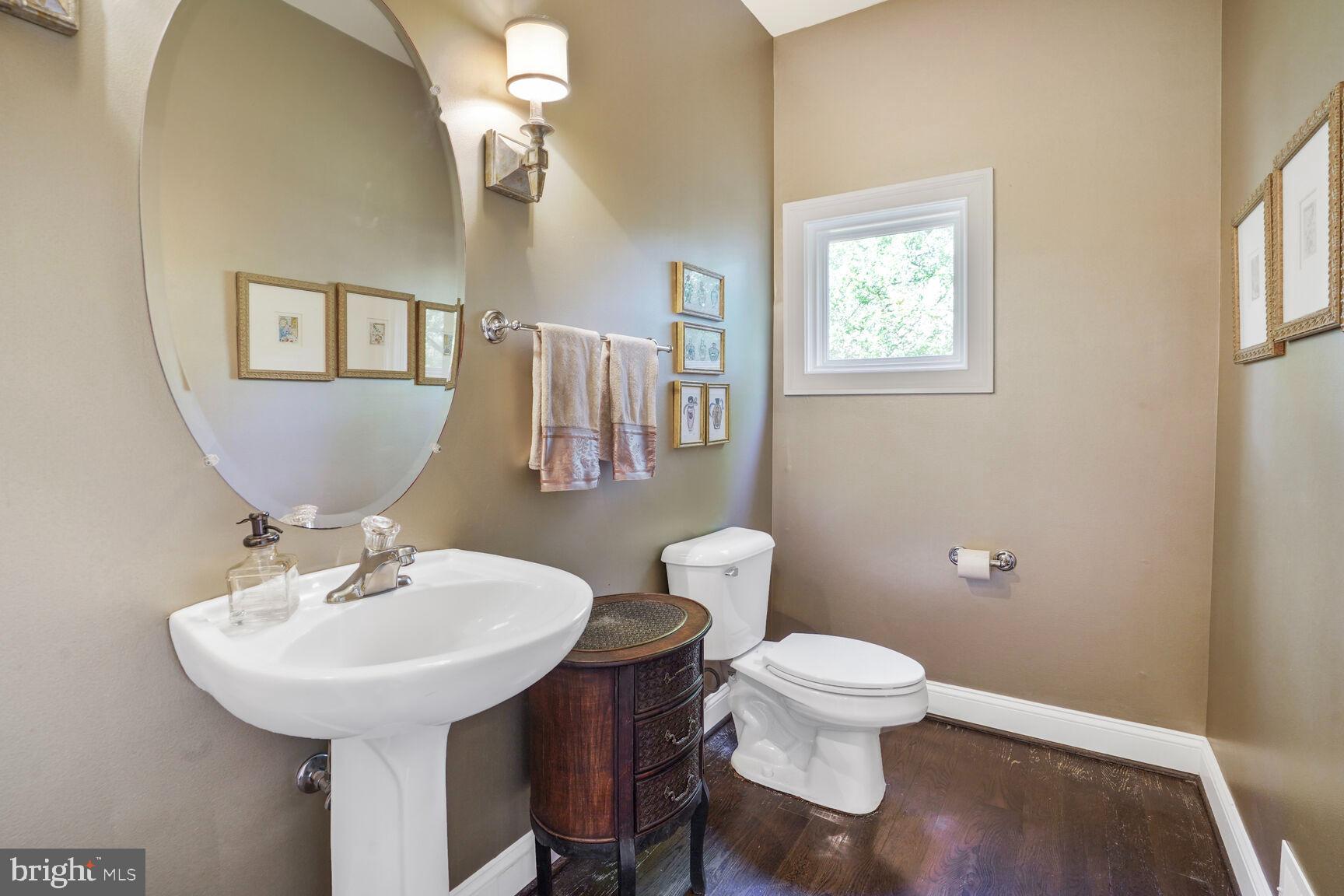 DARNESTOWN OUTSIDE - Residential