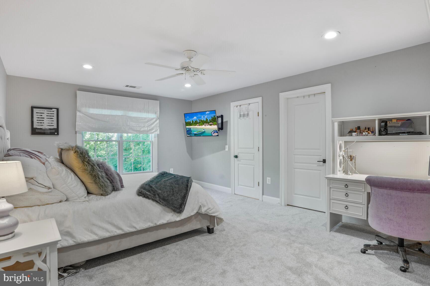 DARNESTOWN OUTSIDE - Residential