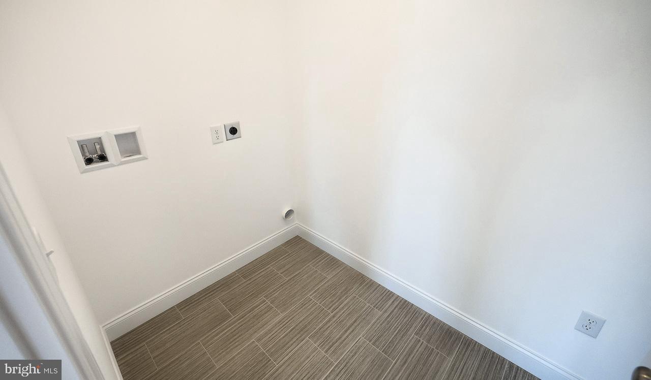 WRIGHT'S LANDING - Residential