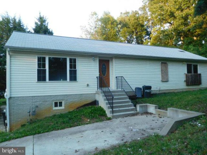 Great Location-Near Shopping, Bus Routes,& B/W Parkway. This Split Foyer has 3 BED, 3 BATHS. Cash or Rehab financing only, will not qualify for FHA,VA or Conventional. Cash offers need Proof of Funds. *SOLD AS IS* Bank Owned.