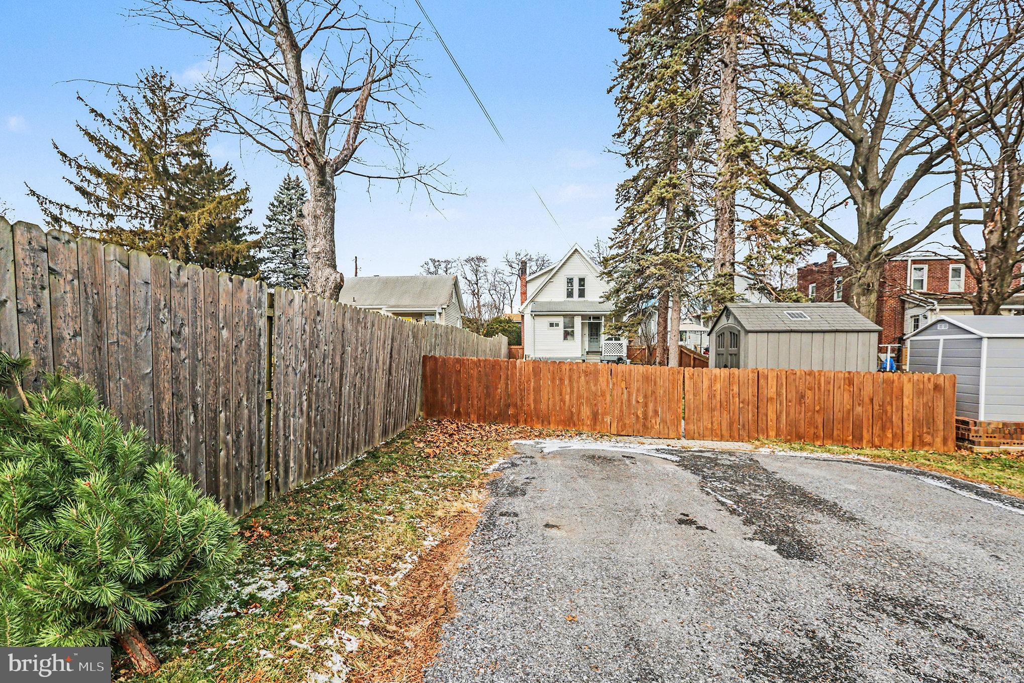 RIVERTON - Residential