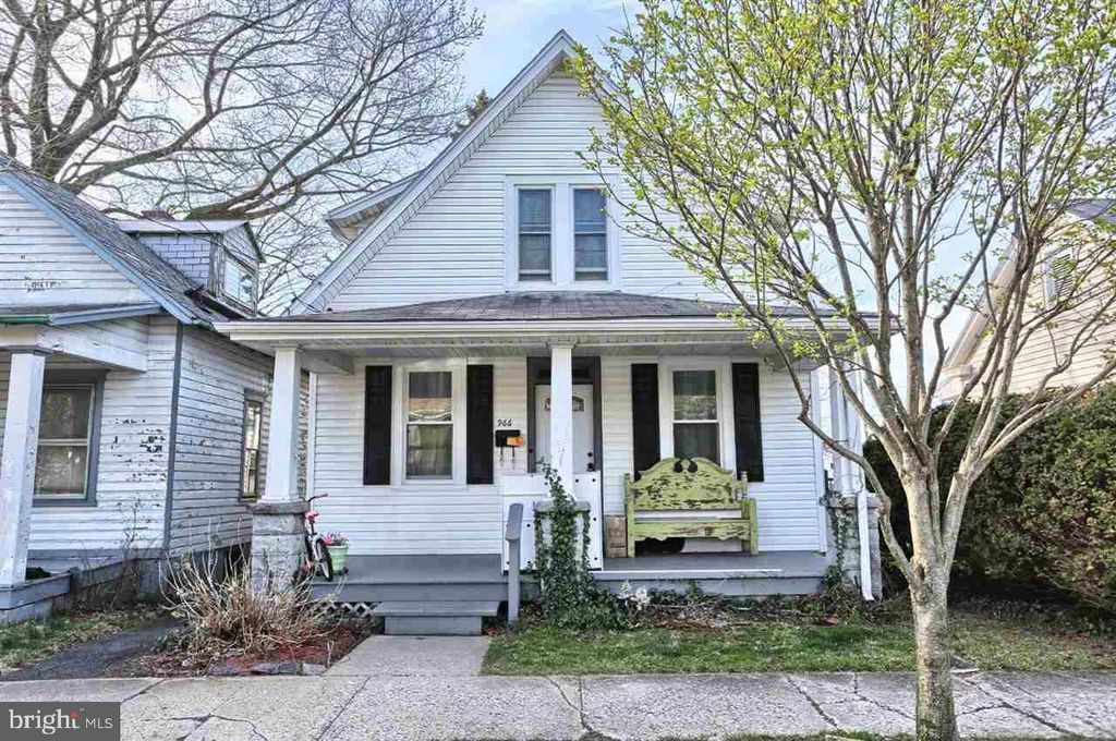 Photo of 966 Bosler Avenue, LEMOYNE, PA 17043 (MLS # PACB2049422)