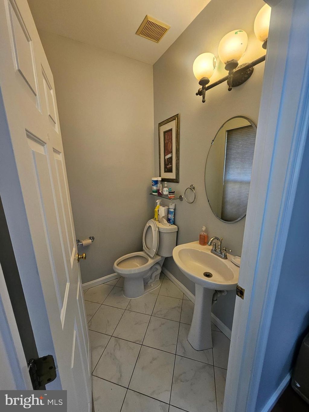 Photo of 17305 Haverstraw, GAITHERSBURG, MD 20878 (MLS # MDMC2195818)