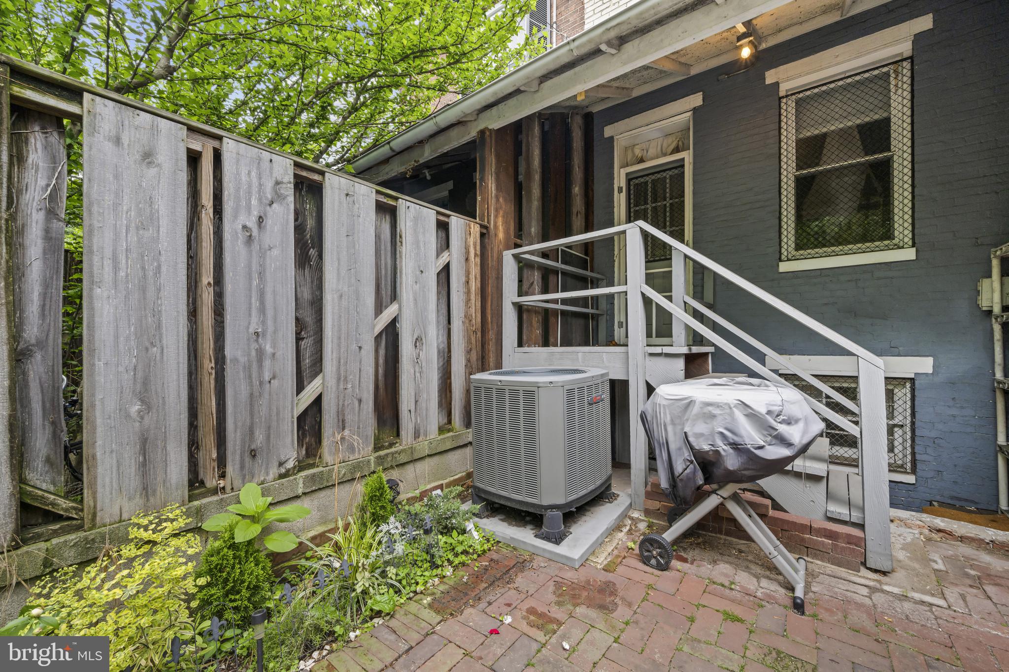 RIDGELY'S DELIGHT - Residential