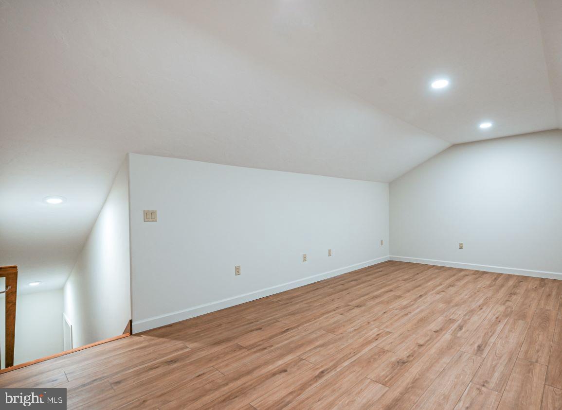 NONE, RURAL - Residential Lease