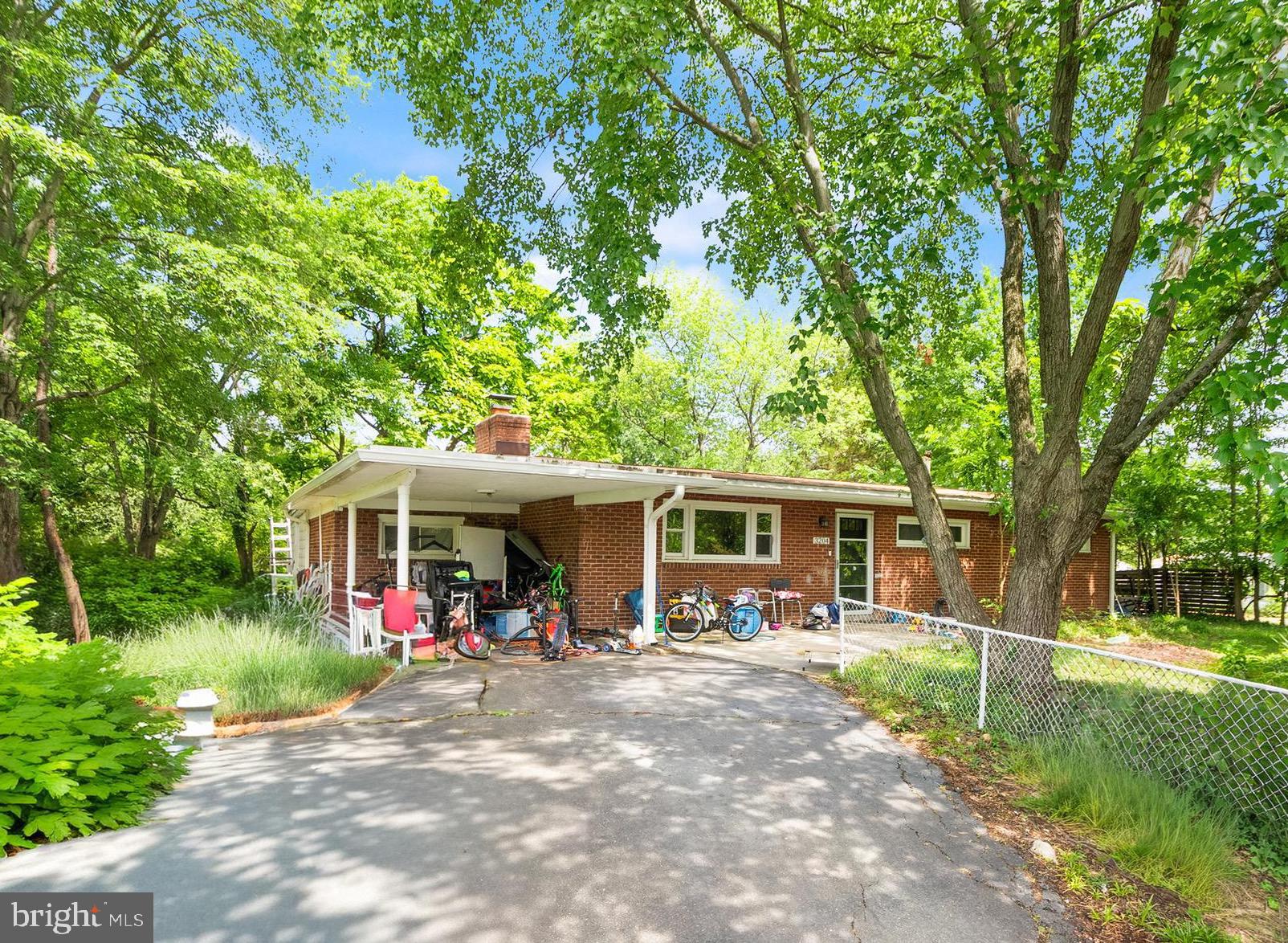 3204 AYERS DRIVE