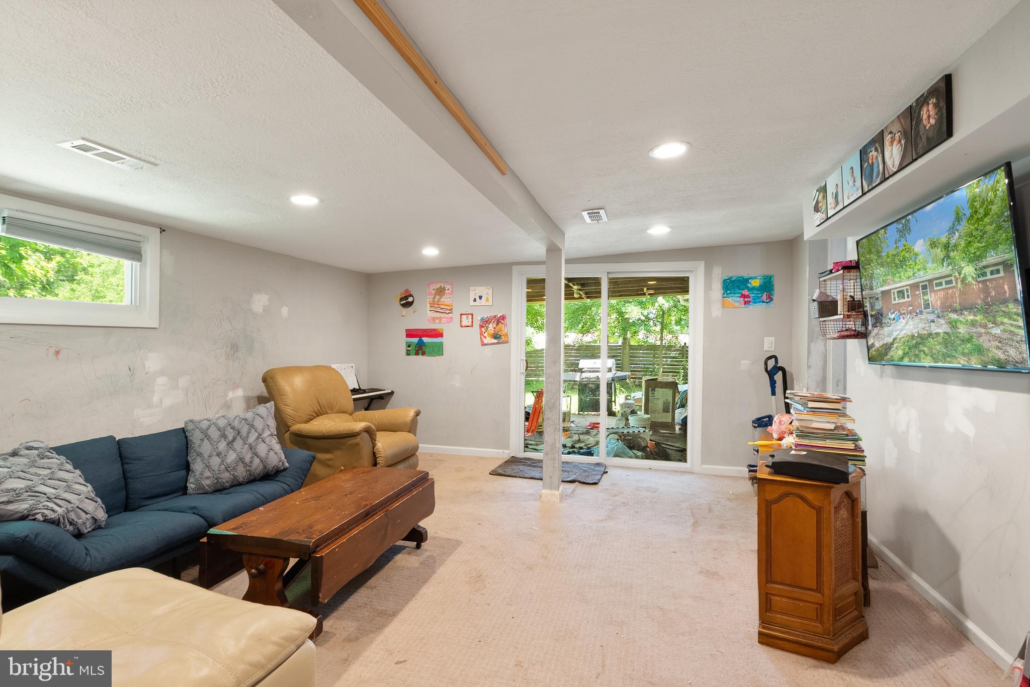3204 AYERS DRIVE