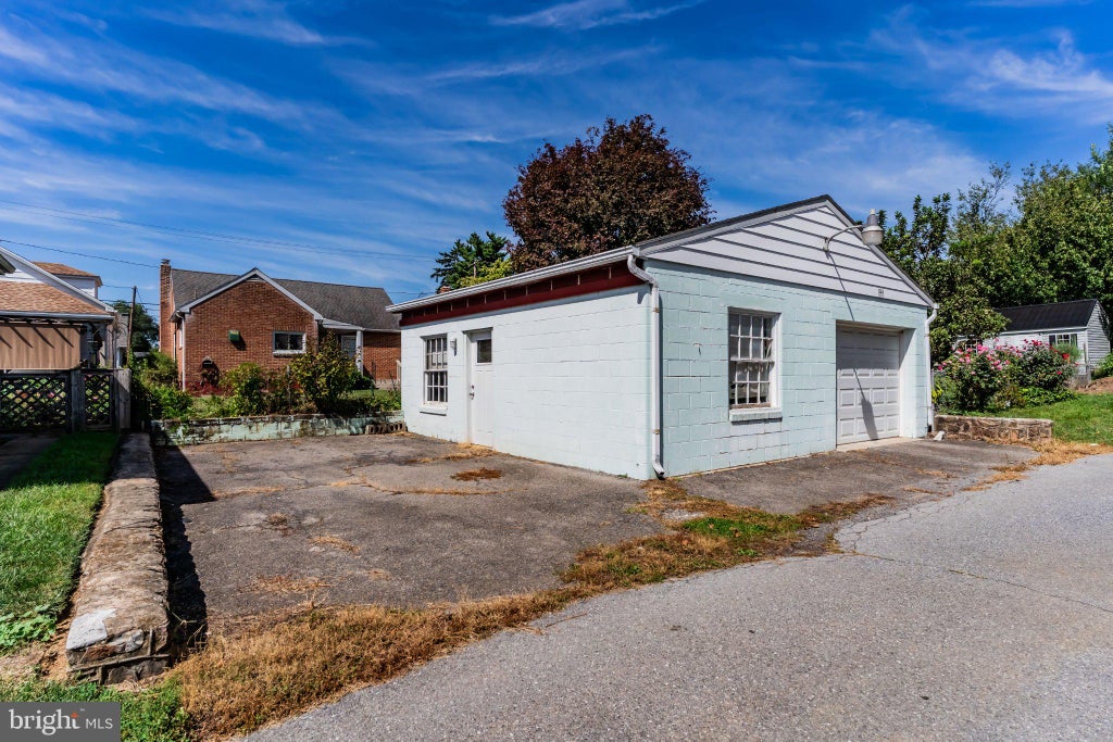 Photo of 325 Franklin Street, CARLISLE, PA 17013 (MLS # PACB2058540)