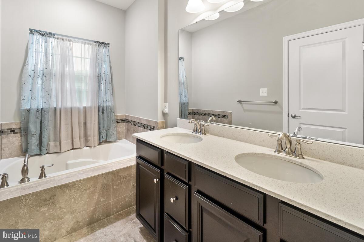 LANDSDALE - Residential