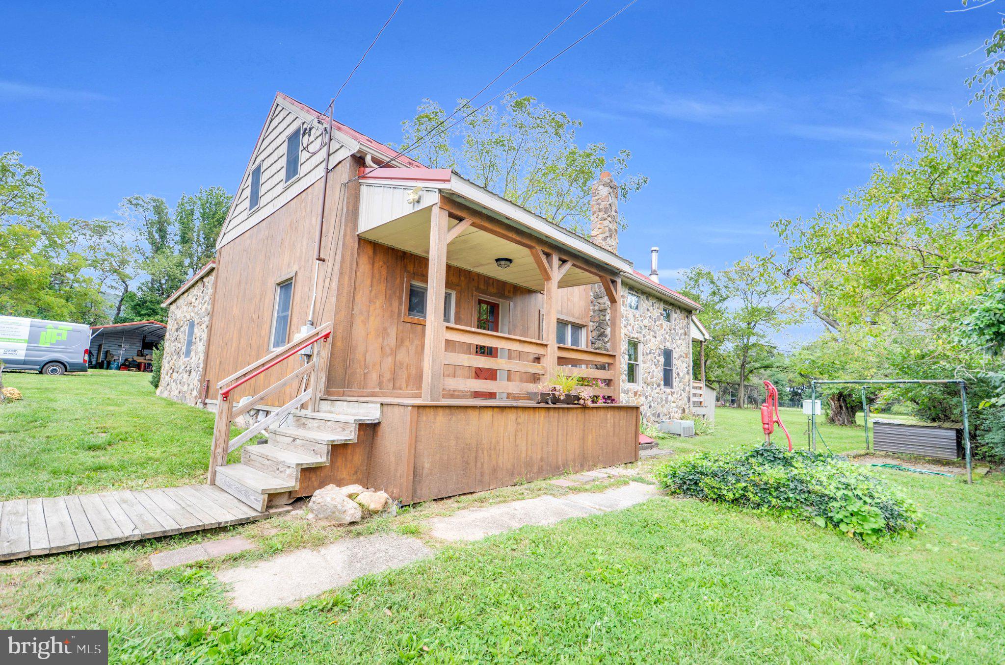 3390 MOUNTAIN ROAD