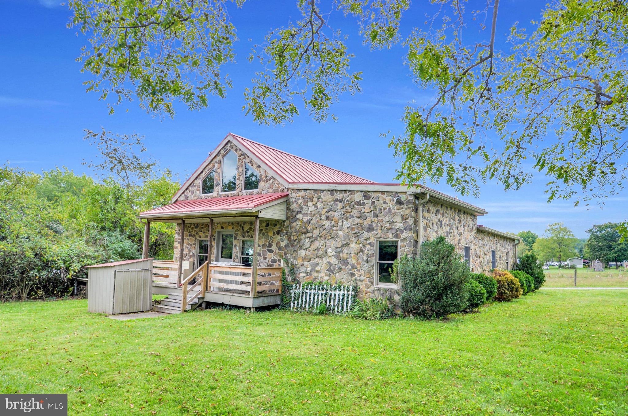 3390 MOUNTAIN ROAD